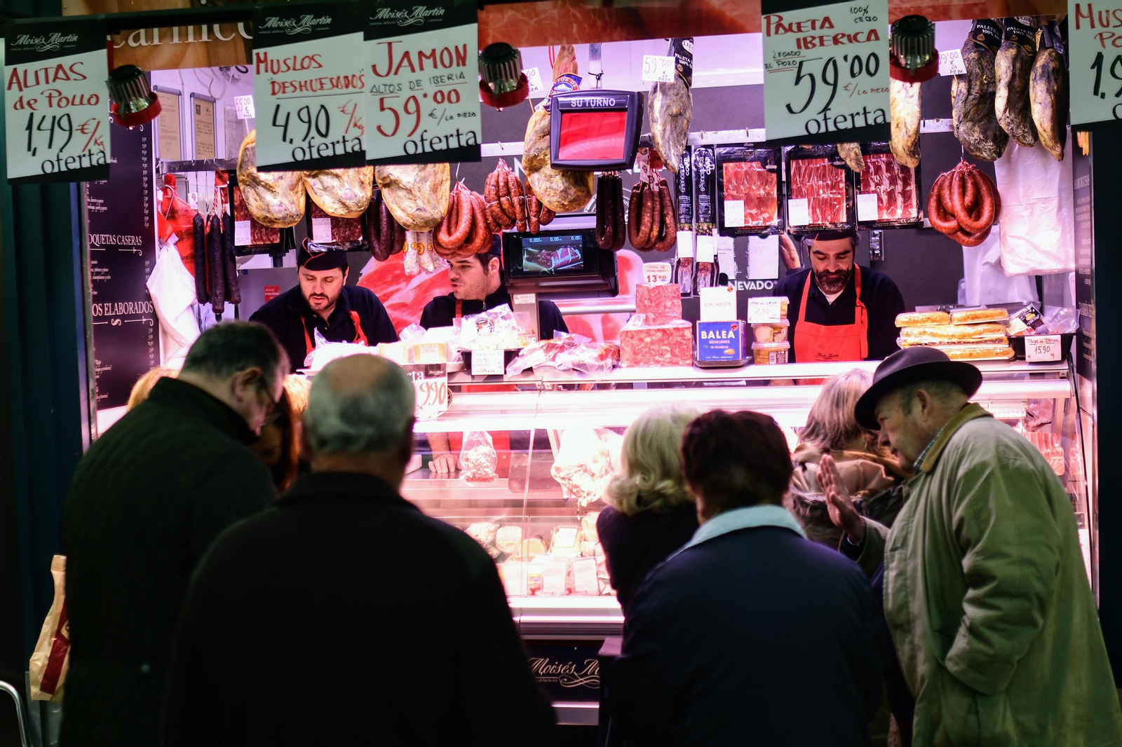 Carnicería de Moisés Martín, en el mercado Sánchez Peña.
