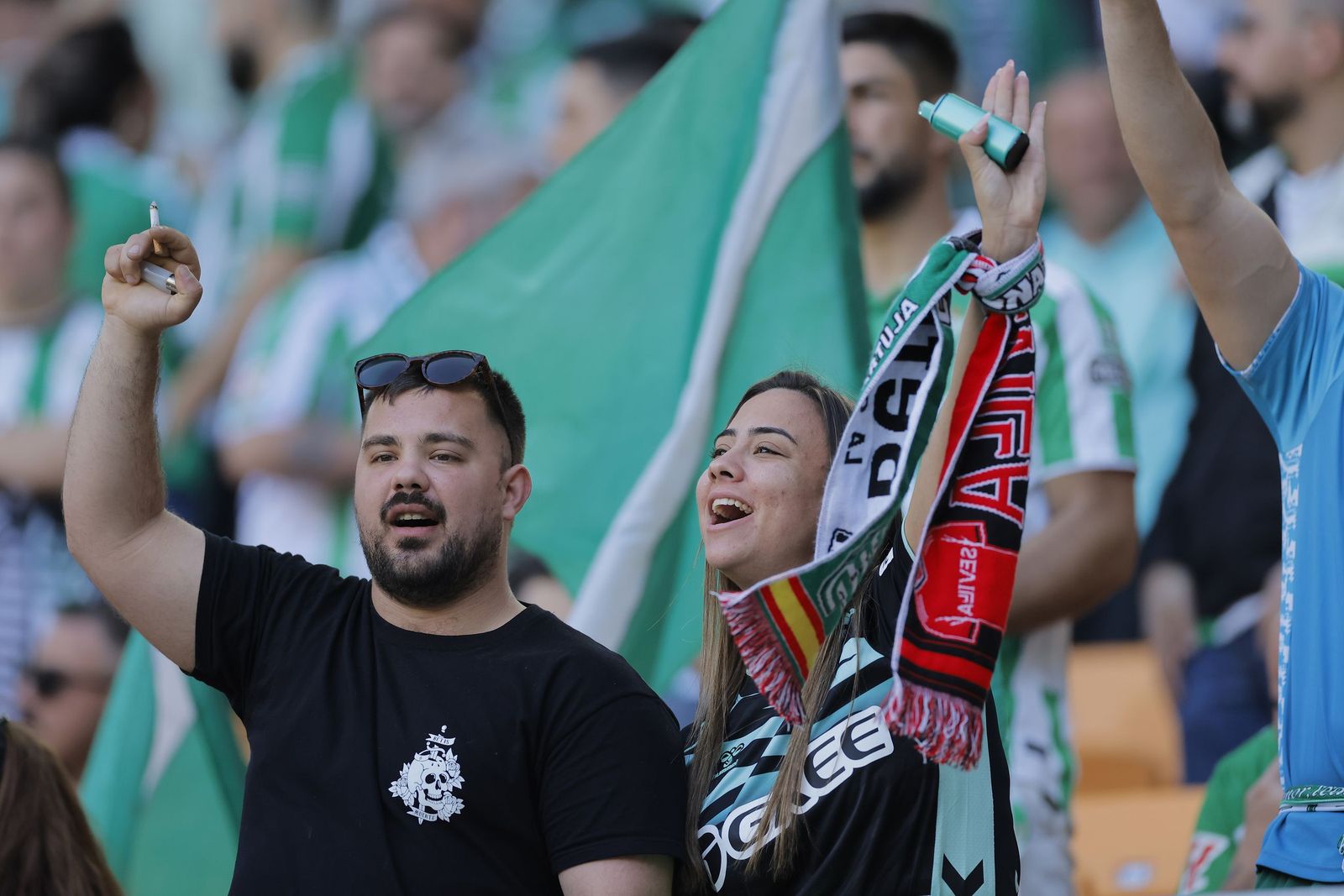 Búscate en las fotos del Betis - Sevilla
