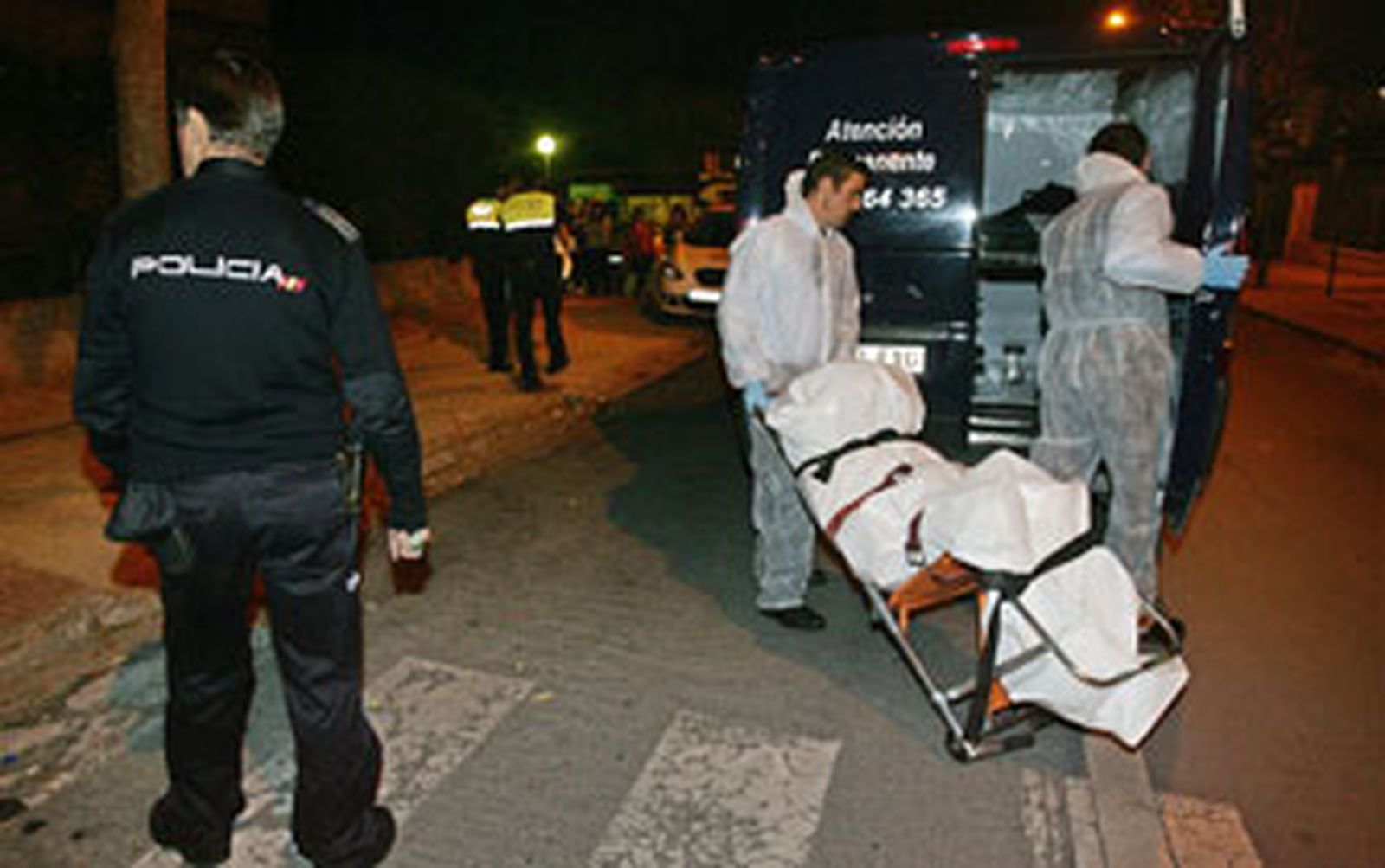 Aparece muerta una pareja de jóvenes en su piso del Polígono