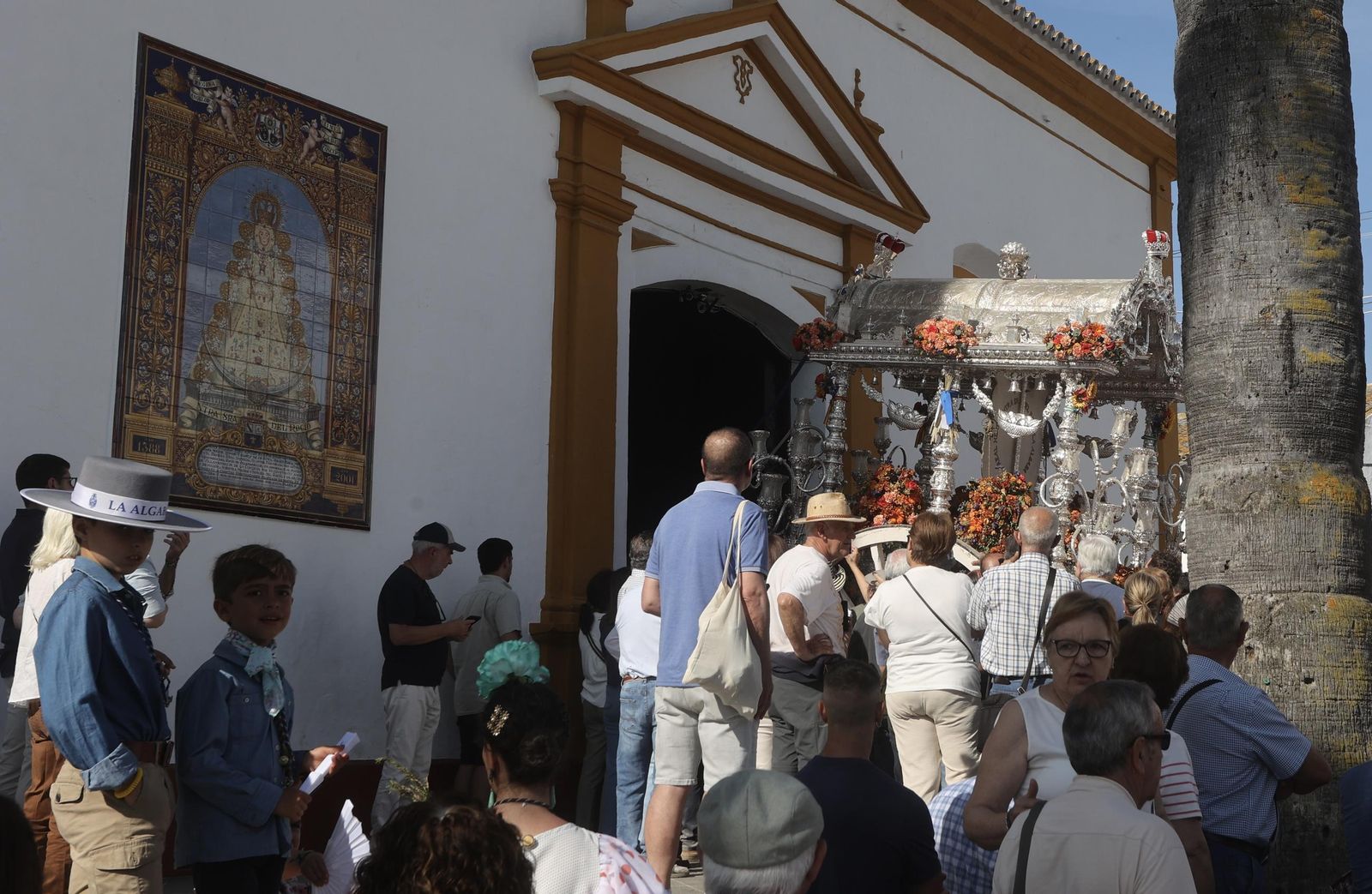 Presentación de las hermandades en Villamanrique