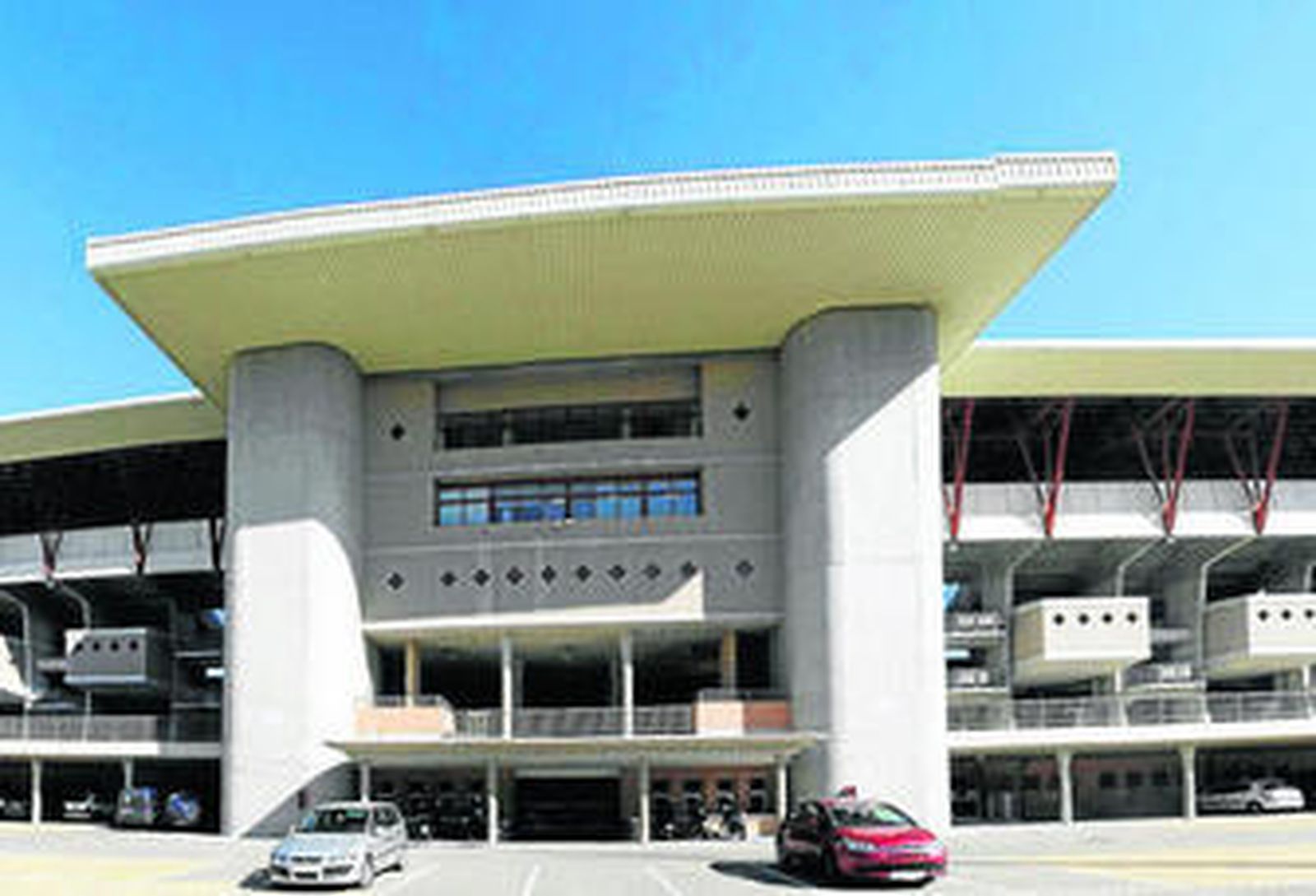 El suceso ocurrió el 18 de octubre de 2011 y los presuntos ladrones se llevaron un botín de 131.000 euros.