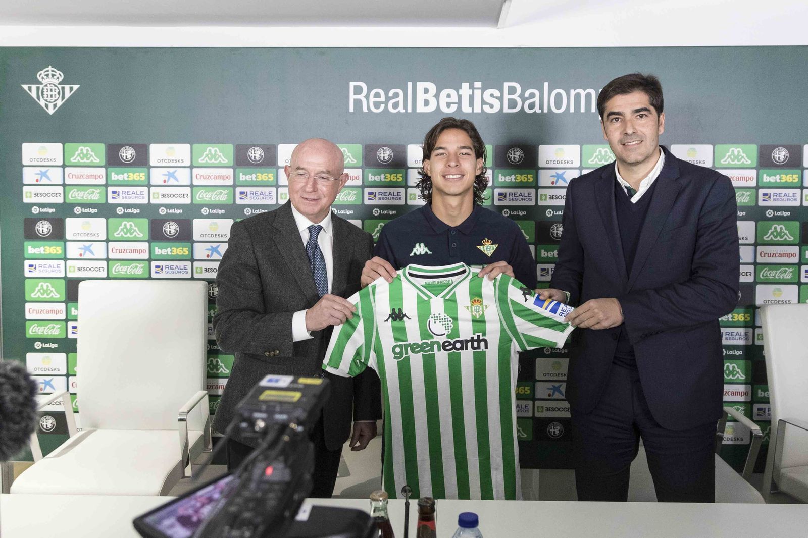 Las imágenes de la presentación de Lainez