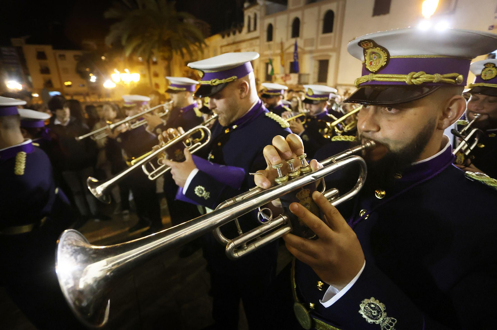 Las mejores imágenes del Martes Santo en Huelva: Hermandad de Pasión