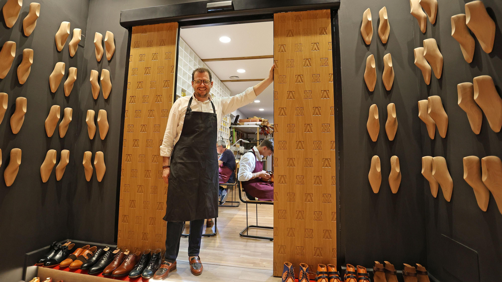 Así trabajan los alumnos de Abraham Zambrana en su taller de formación