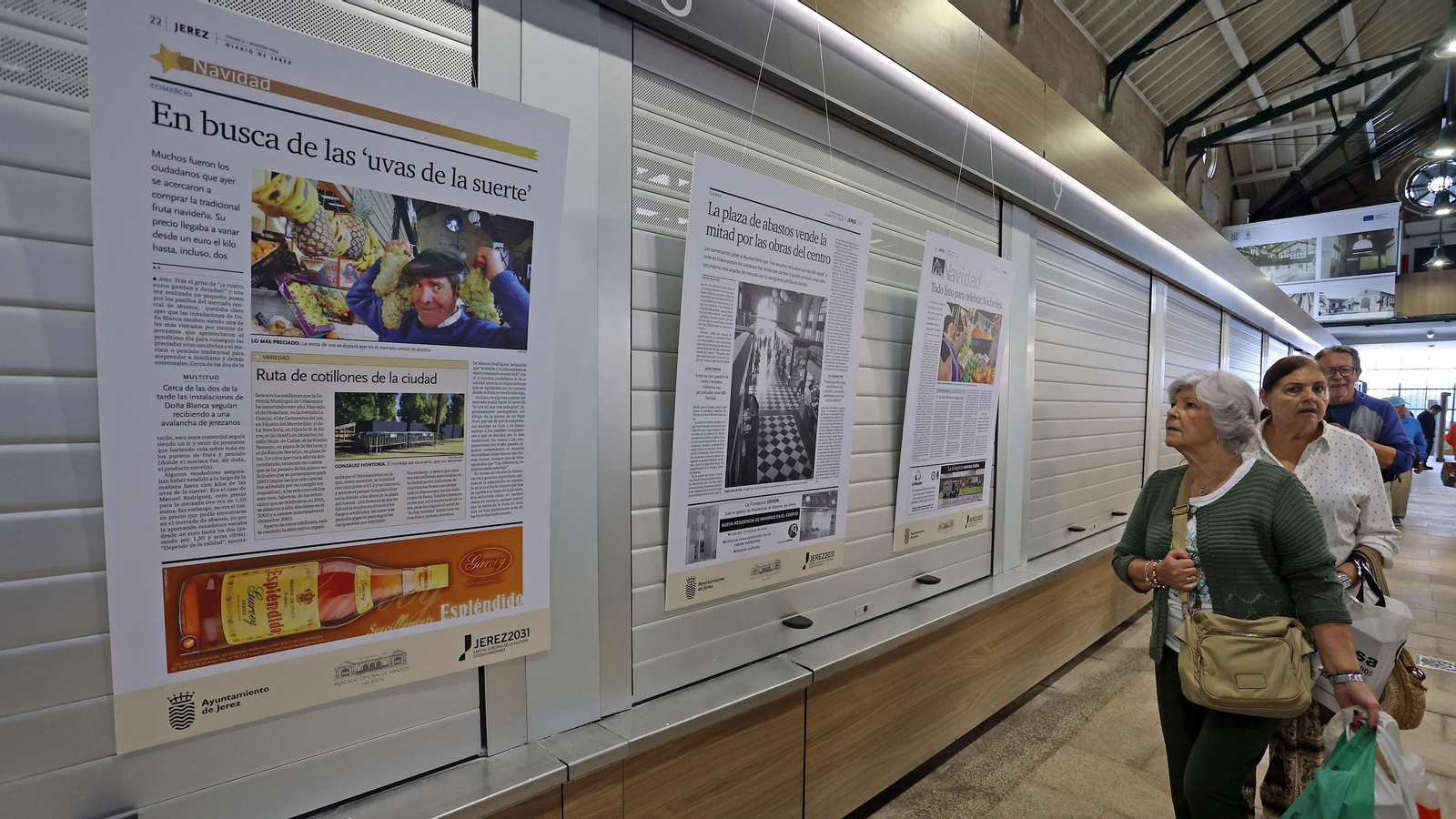 Exposición 'Historia Viva' en el Mercado Central, con reportajes de Diario de Jerez.