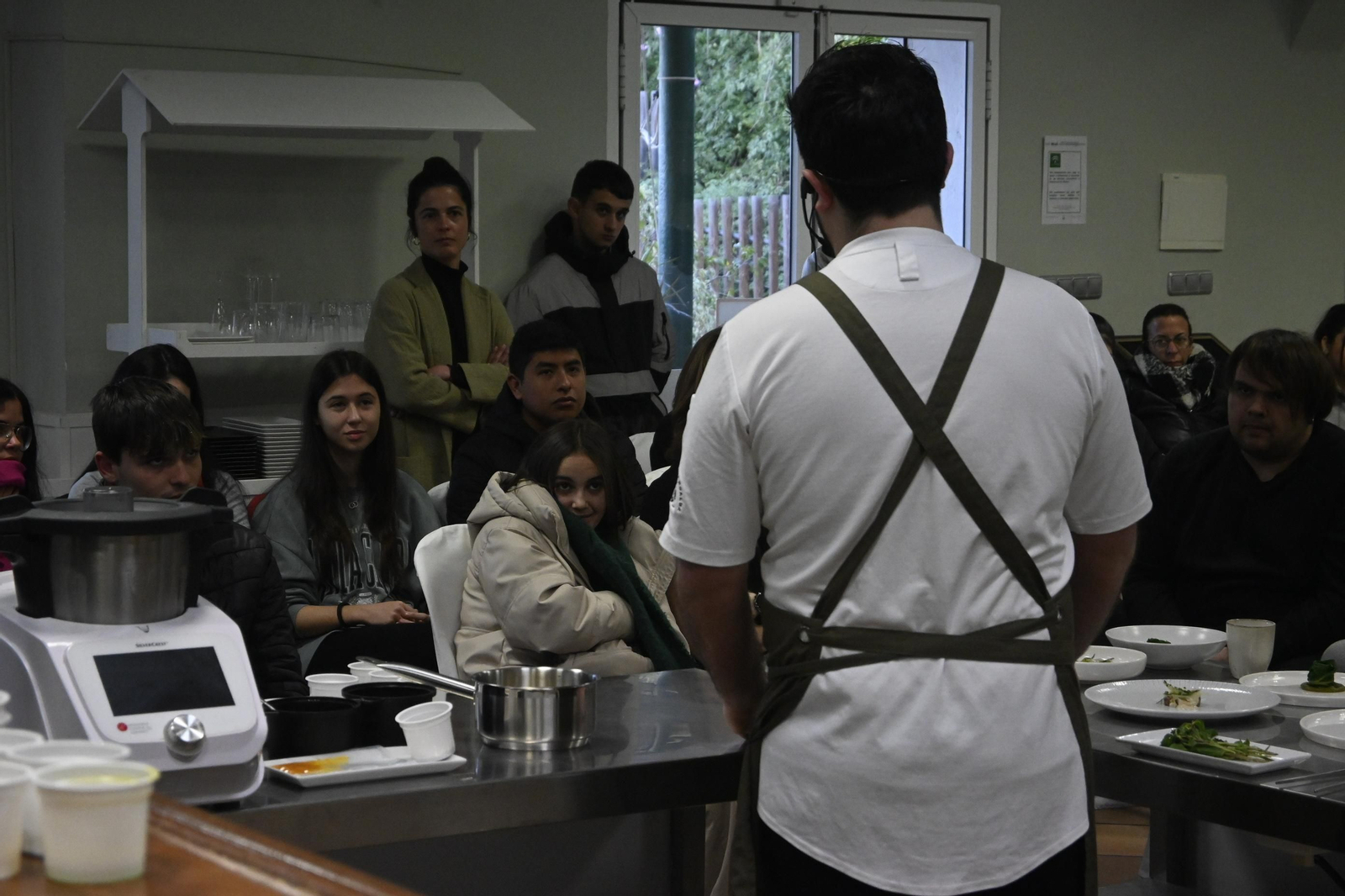 Jornada de cocineros en la Escuela de hostelería Virgen de Belén, en imágenes