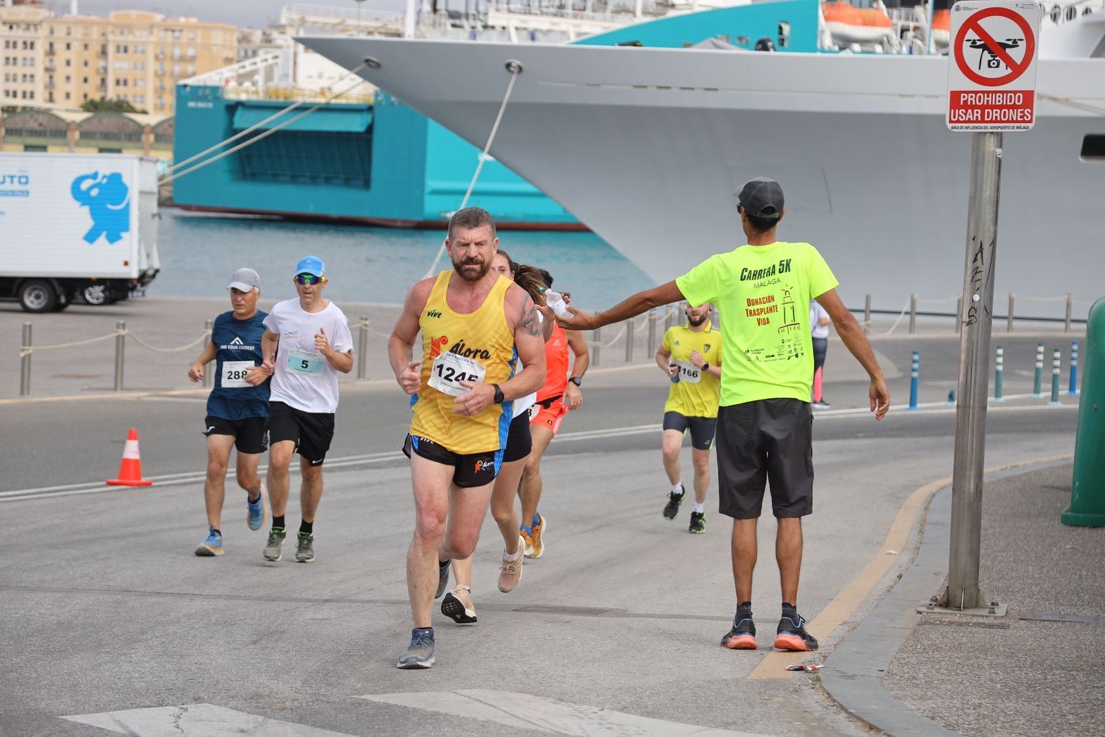 Las fotos de la 3ª carrera solidaria Memorial Vicente Granados en Málaga