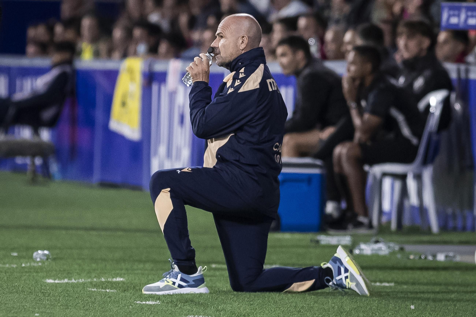 Las imágenes del partido entre el Huesca y el Cádiz C.F