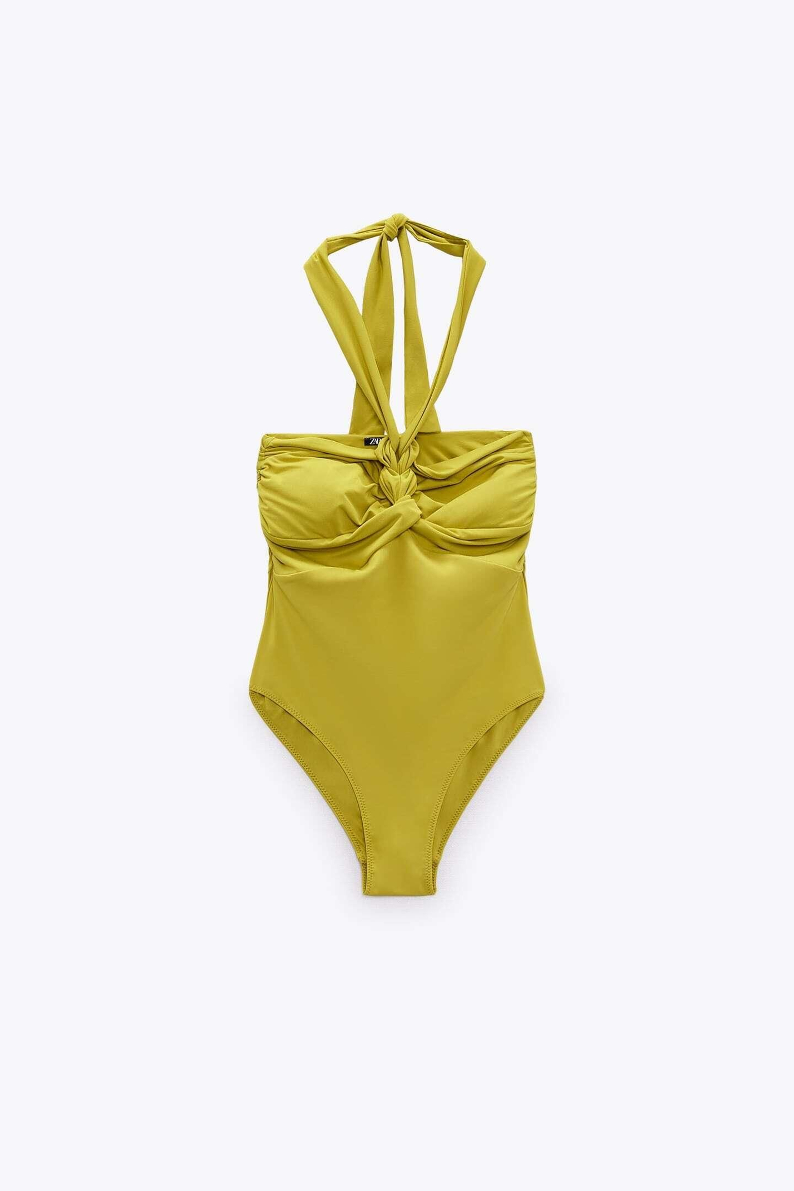 Bañador verde pistacho de Zara. Bañador verde pistacho de Zara.