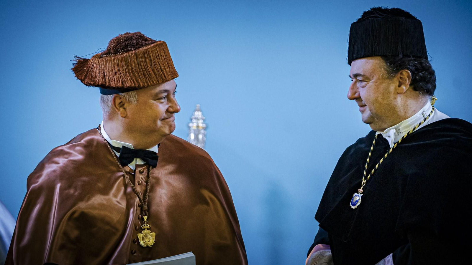 Las mejores imágenes del acto de investidura de doctorados por la UCA