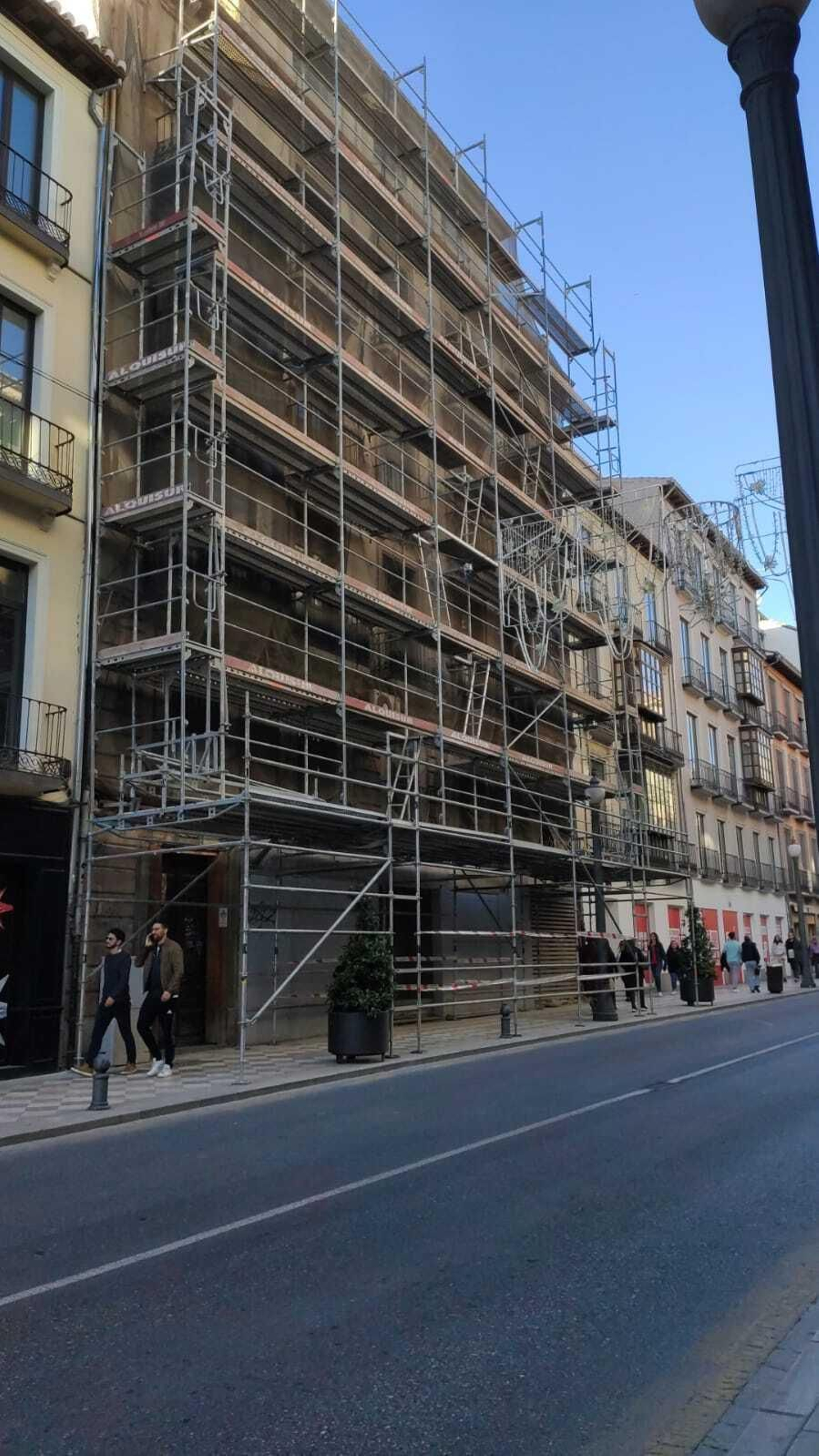 Andamios en el antiguo edificio de La Villa