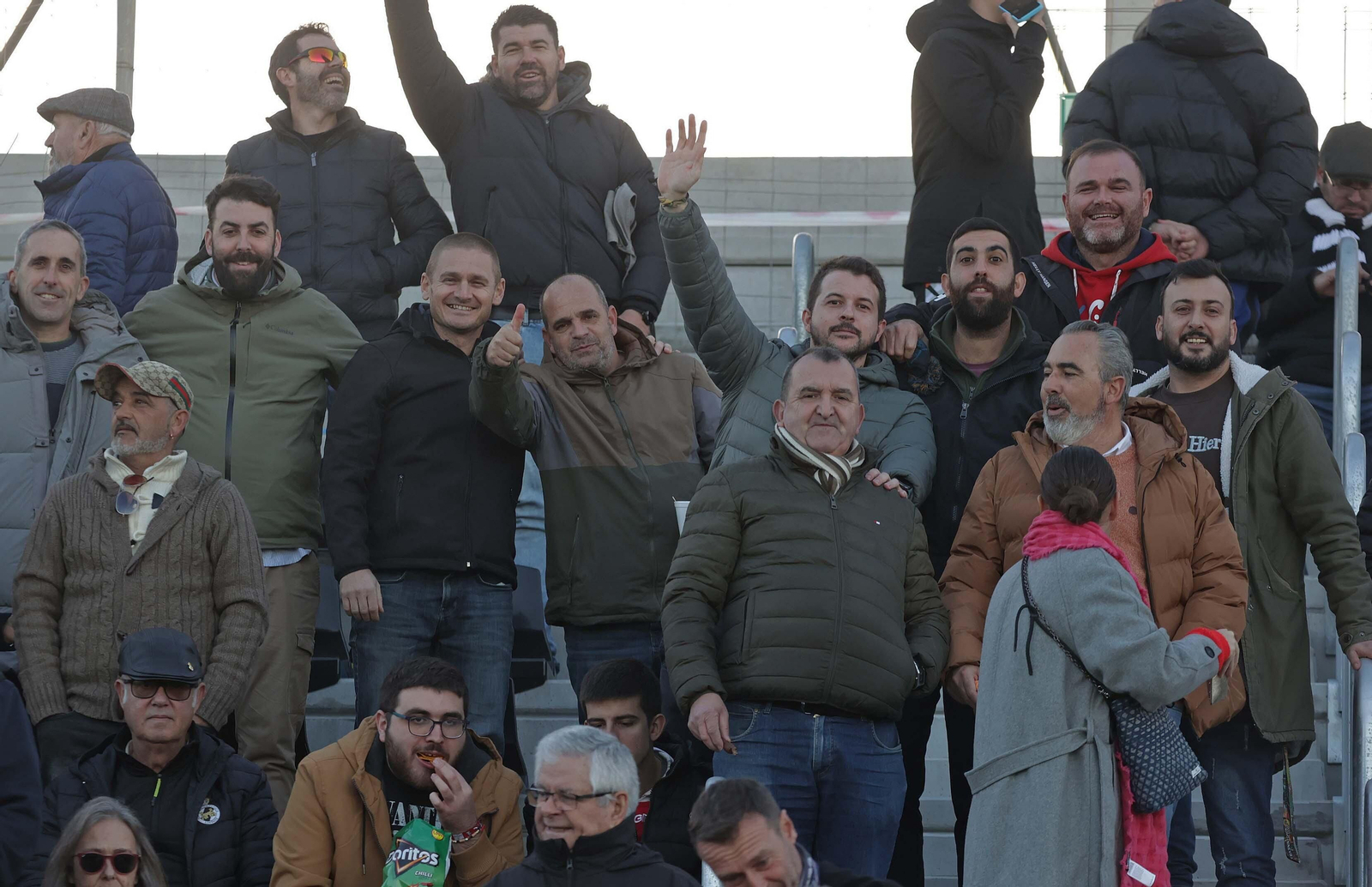 Búscate durante el Balona - Antoniano en el Ciudad de La Línea