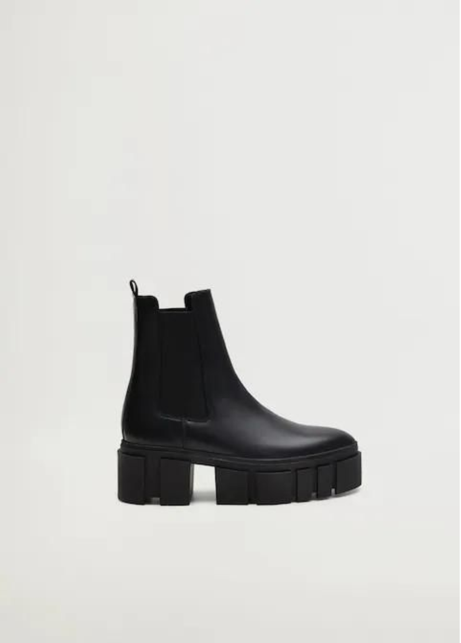 Las botas que vas a querer llevar todos los días y con todos tus 'looks'