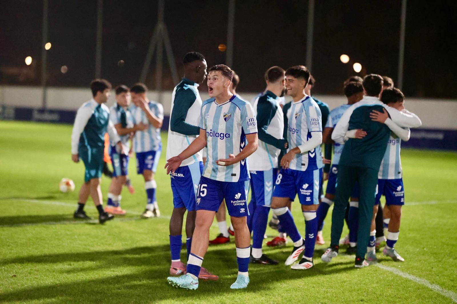 El Atlético Malagueño se estrena ante el UCAM Murcia (1-0)