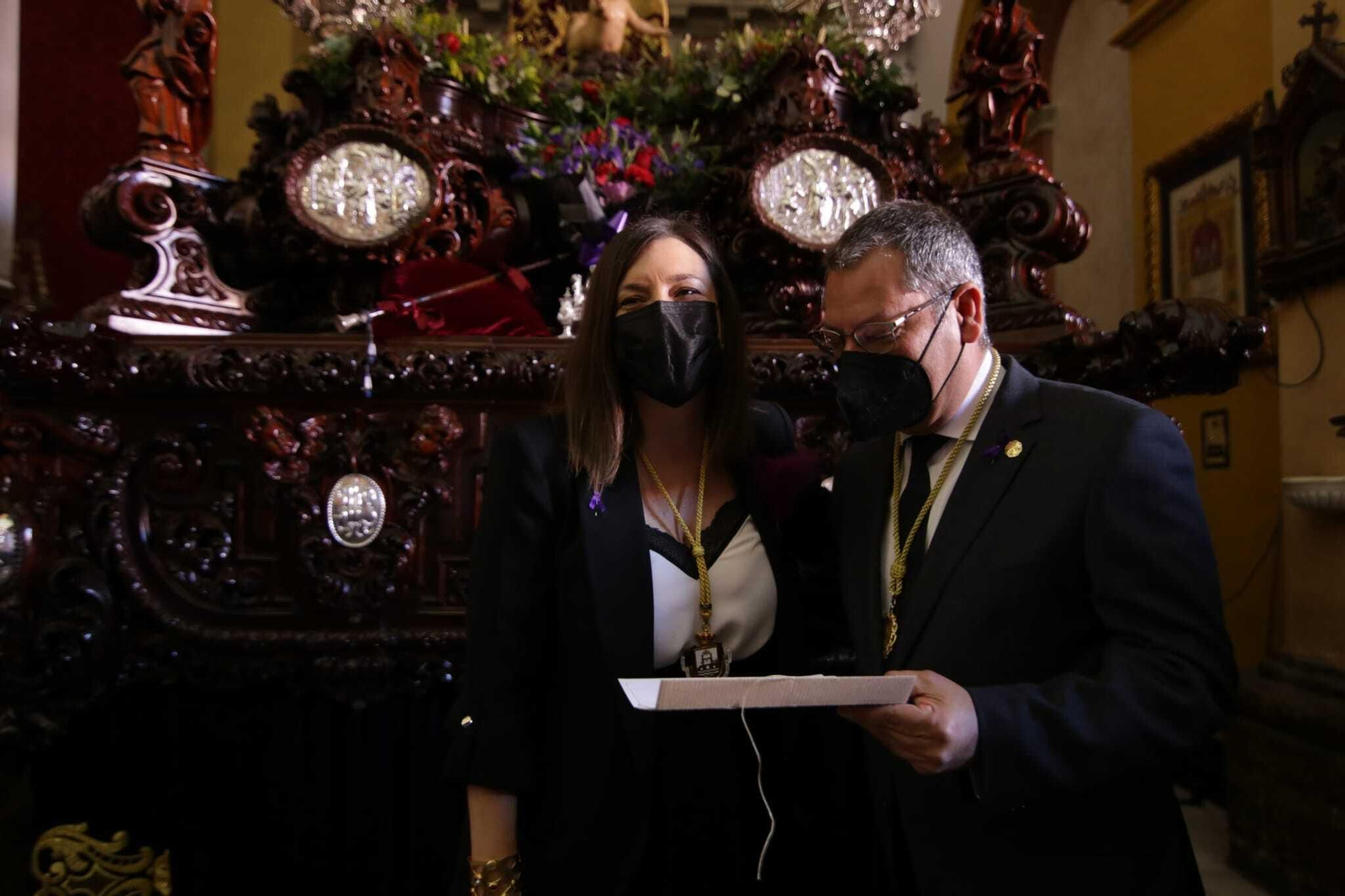 Jueve Santo en San Fernando: Así ha sido el rito de la entrega del bastón al Regidor Perpetuo