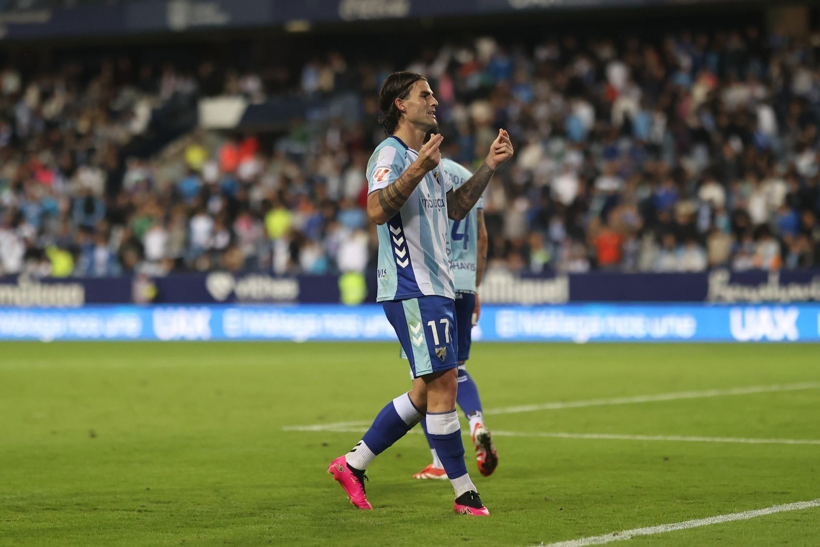 Las fotos del imponente ambiente en La Rosaleda en el Málaga - Córdoba CF
