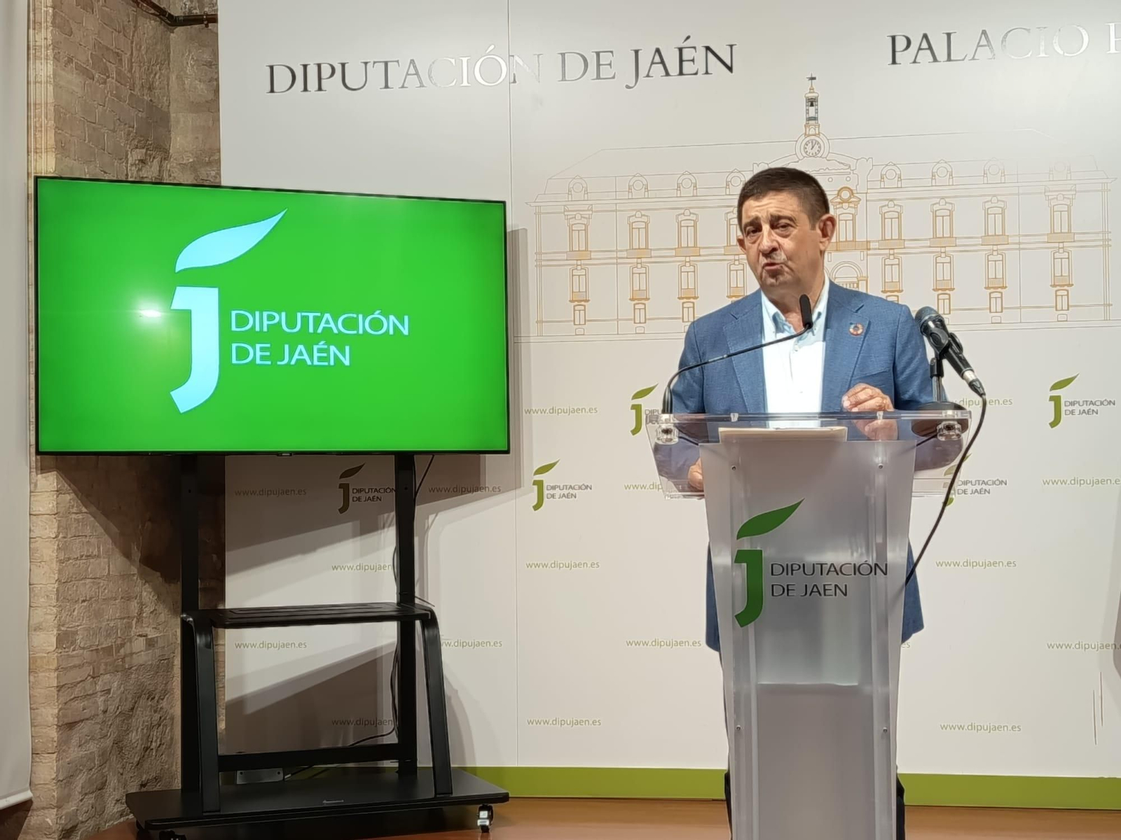 Francisco Reyes en rueda de prensa.