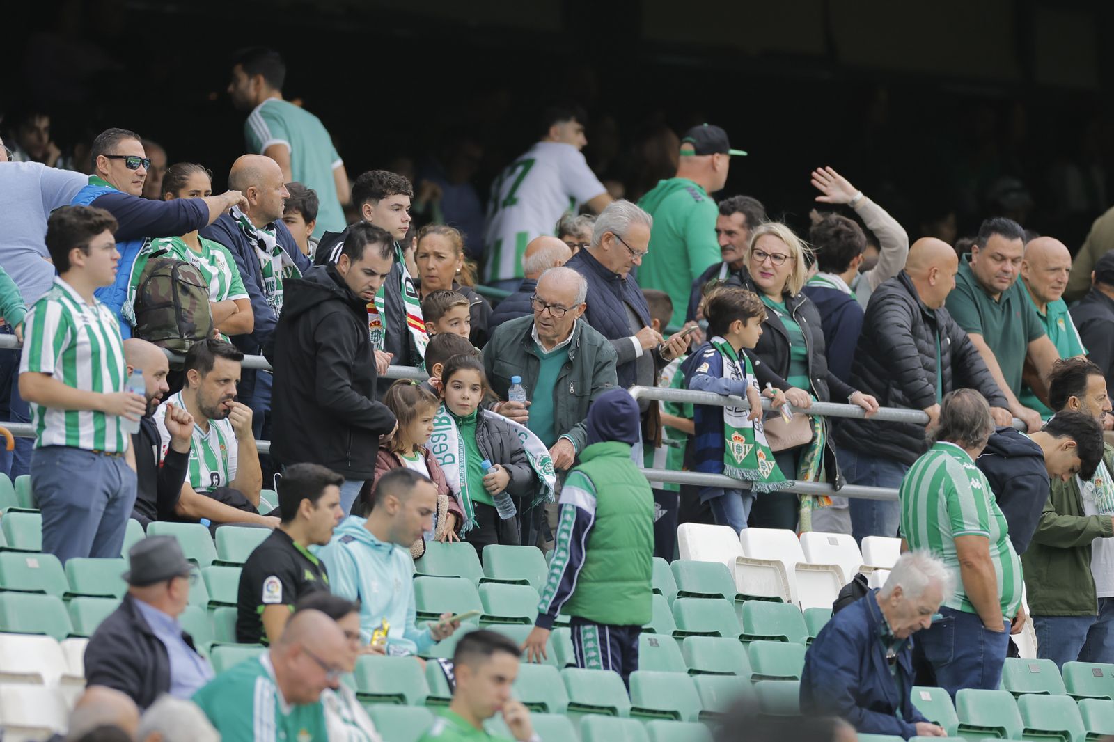 Búscate en las fotos del Betis-Mallorca