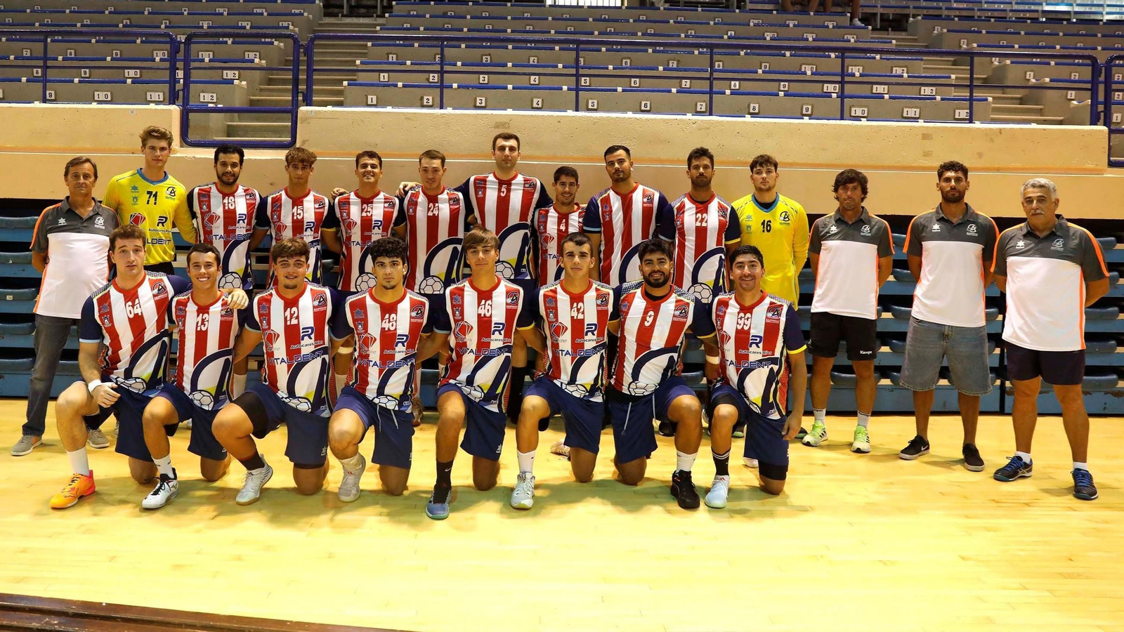 La plantilla del BM Ciudad de Algeciras La plantilla del BM Ciudad de Algeciras