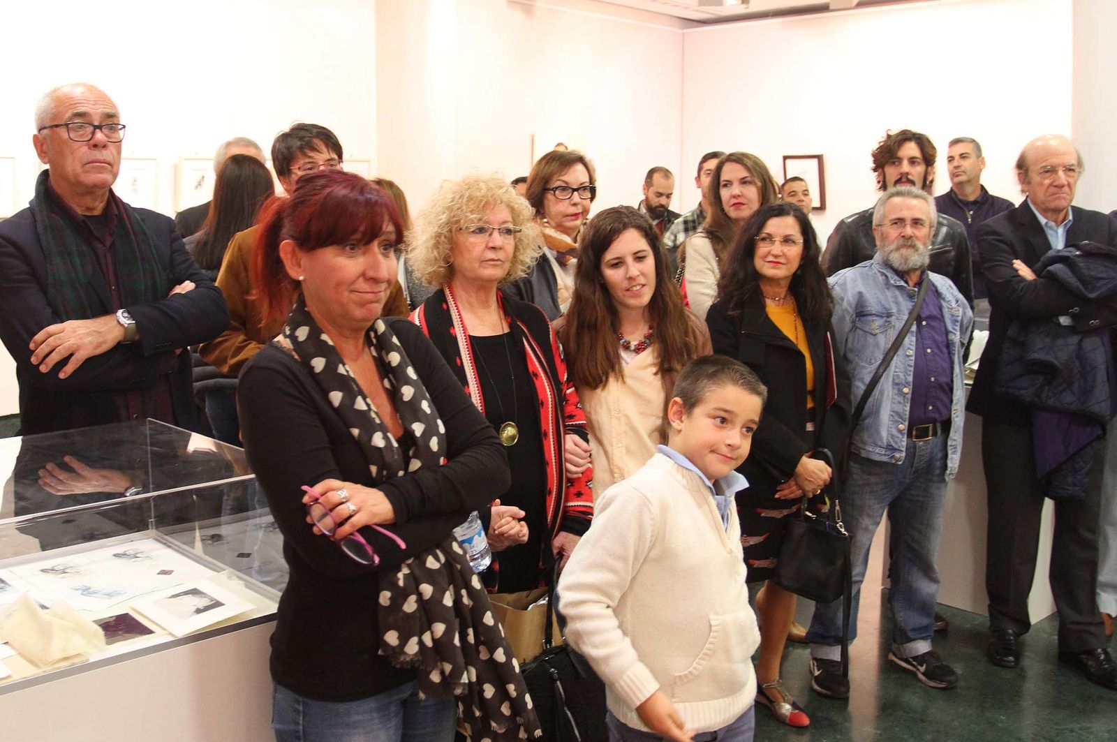 Imágenes de la exposición de Víctor Pulido '(Hilo conductor). 20 años de Clínica Enrile'.