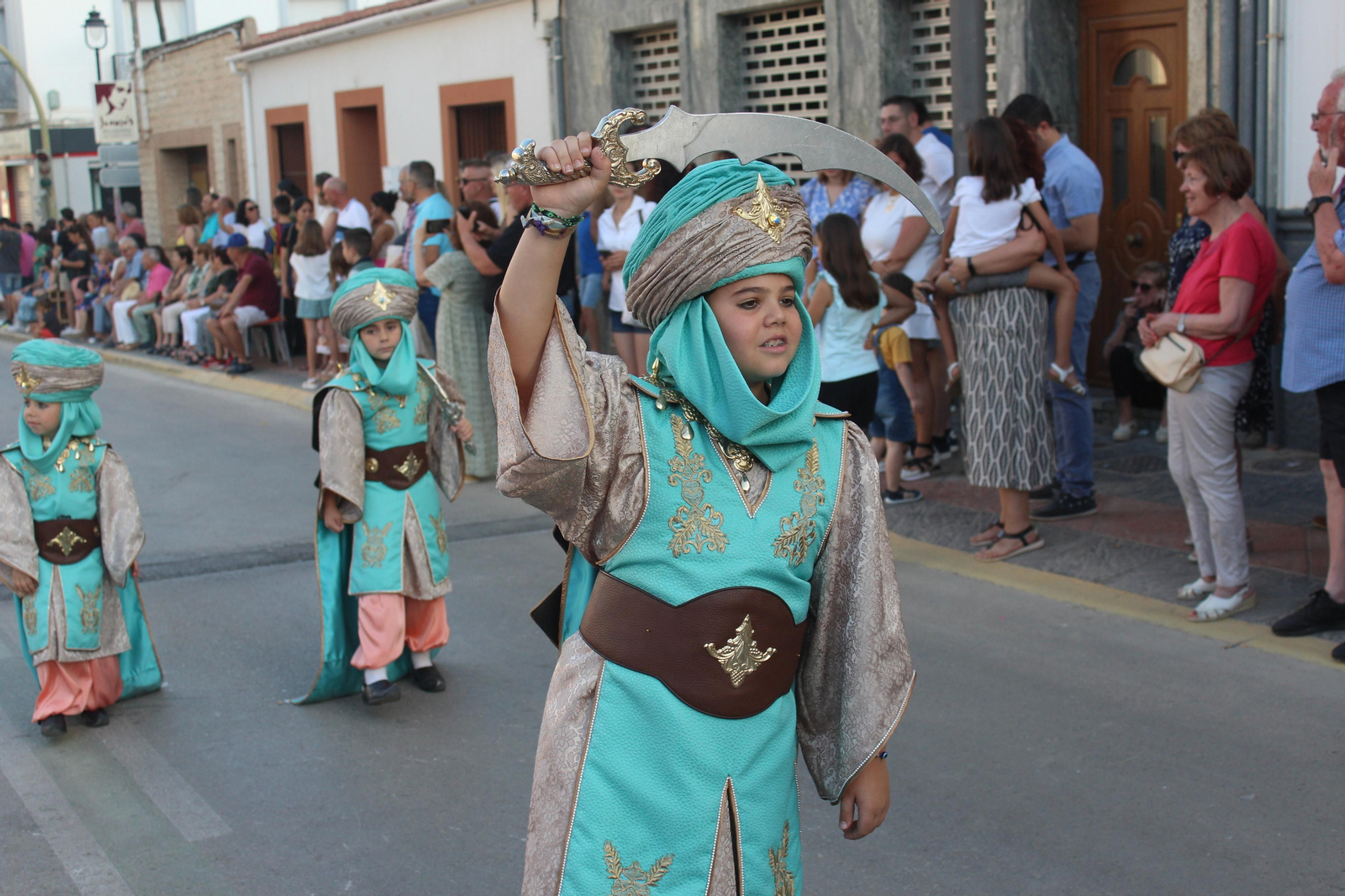 El desfile de Moros y Cristianos de Vera, en imágenes