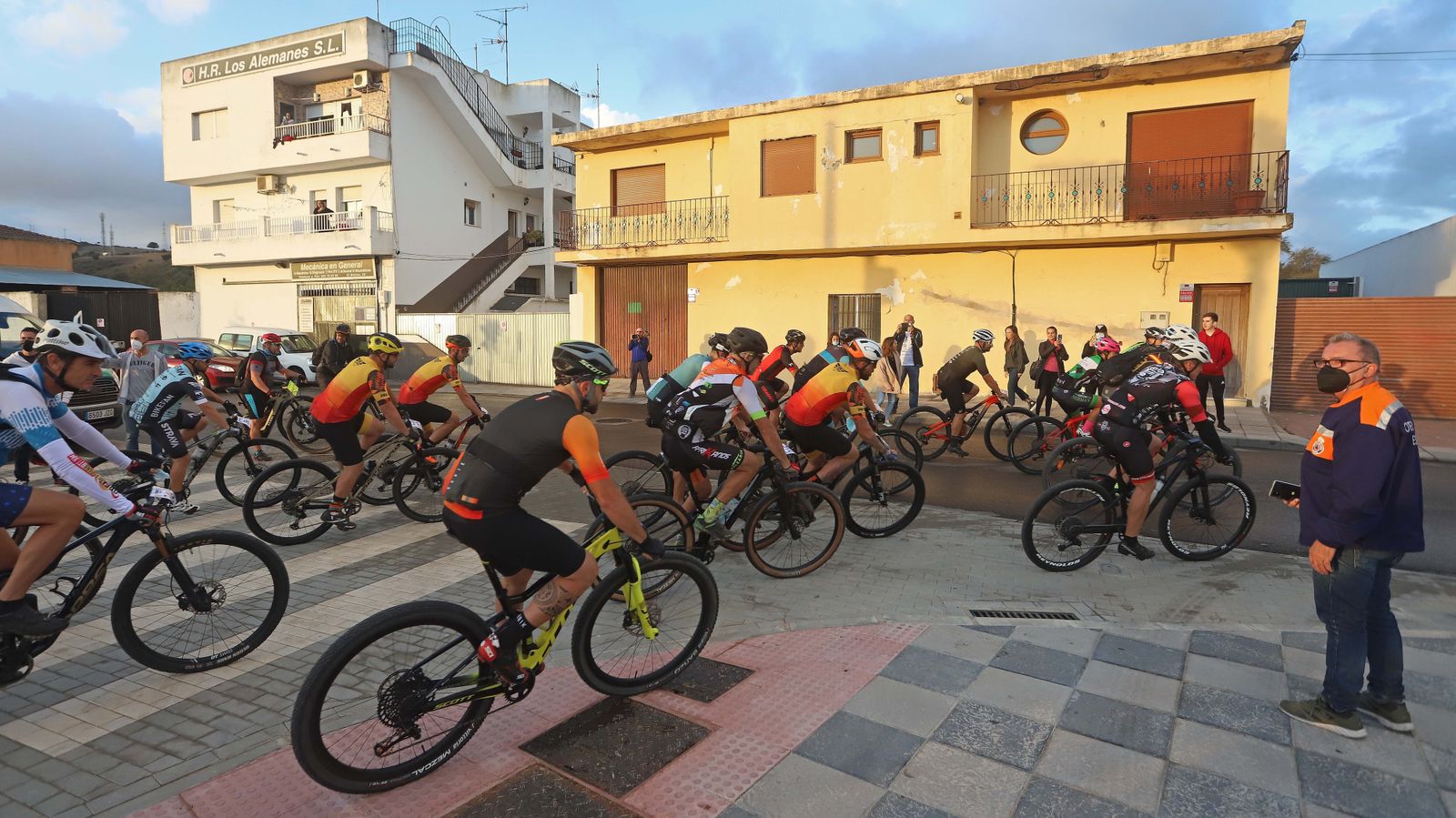 Fotos de la X Maratón MTB Sierra del Arca en la Estación de San Roque