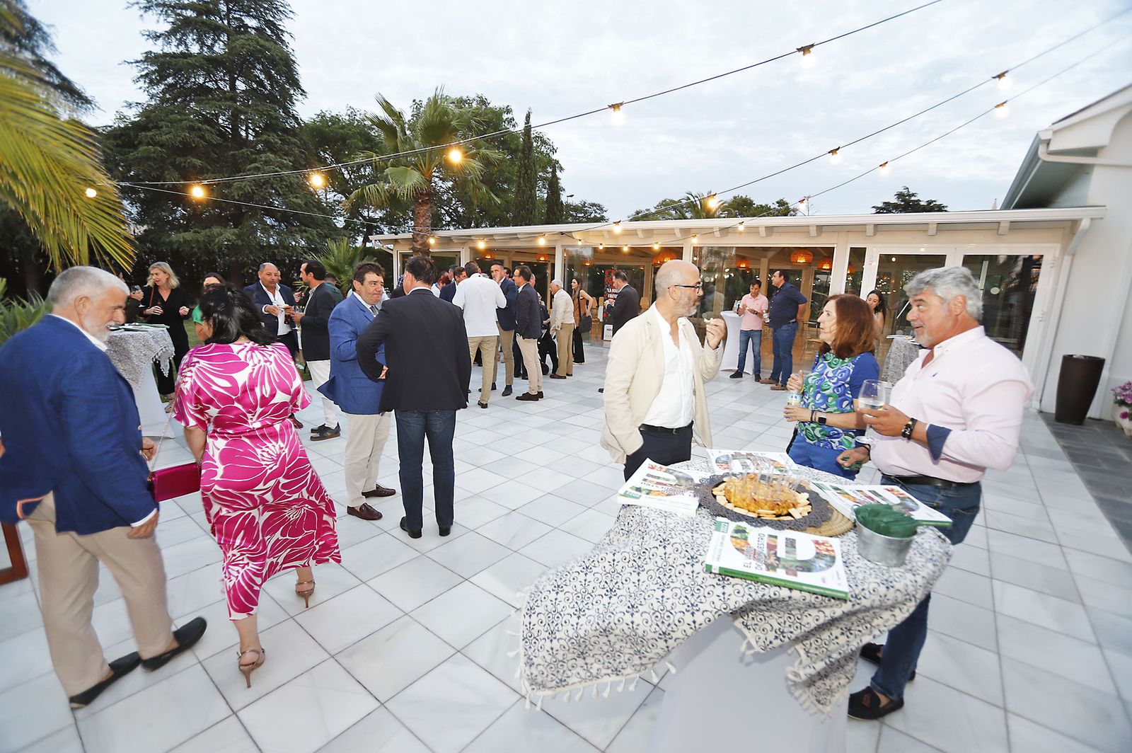 Imágenes de la recepción en la "Noche de los Frutos Rojos"