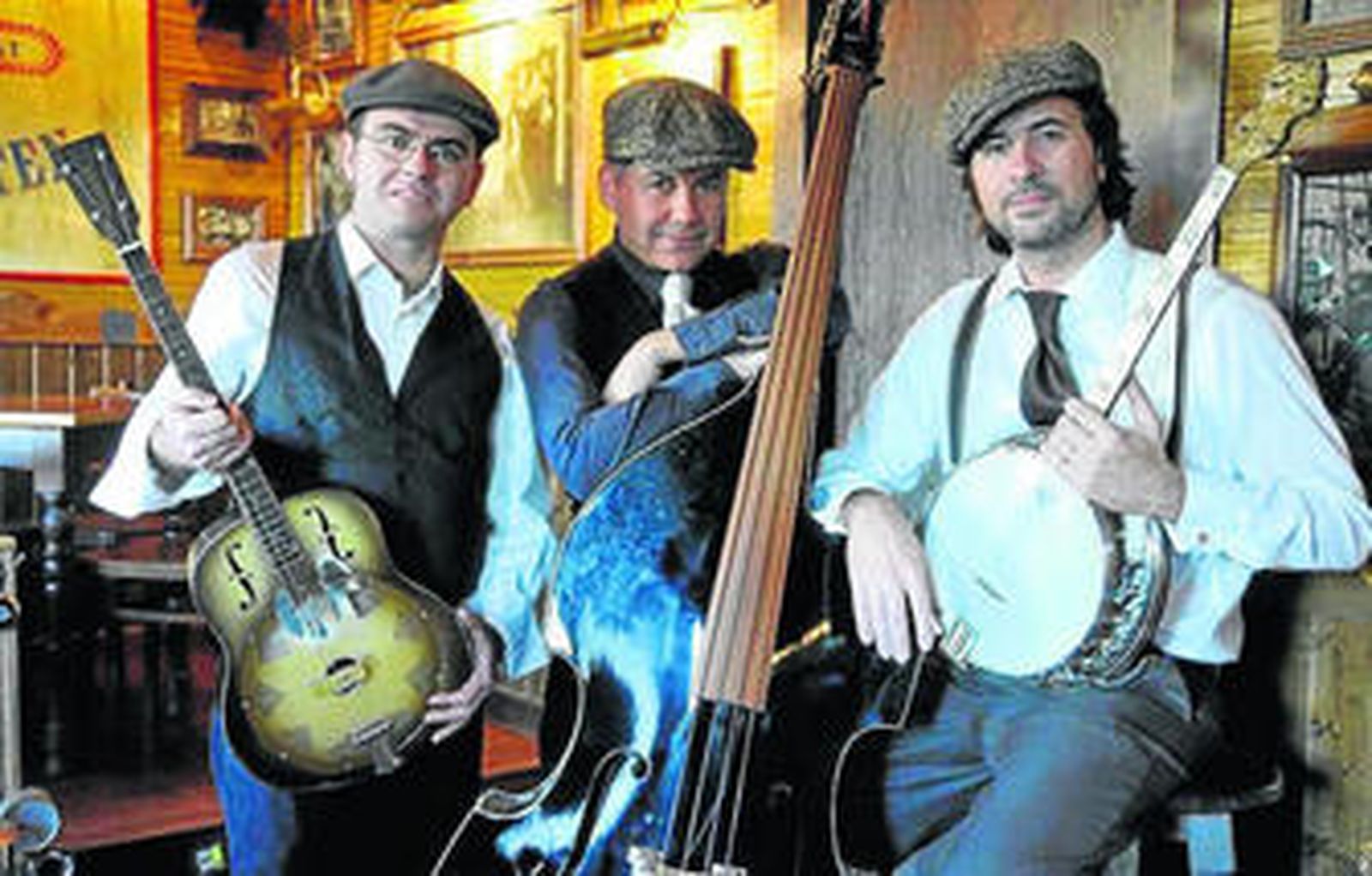 Antonio Álvarez, Patricio Caparrós y Antonio Fernández son la Piccolísima Jug Band.
