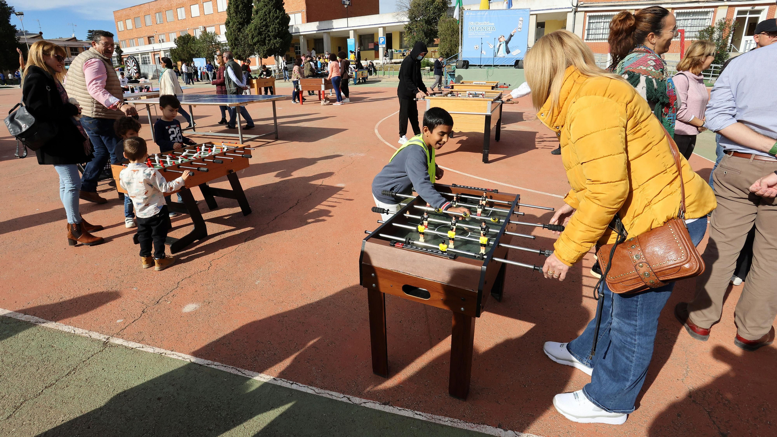 La consejera de Inclusión Social, Juventud, Familias e Igualdad, Loles López, en el Lora Tamayo