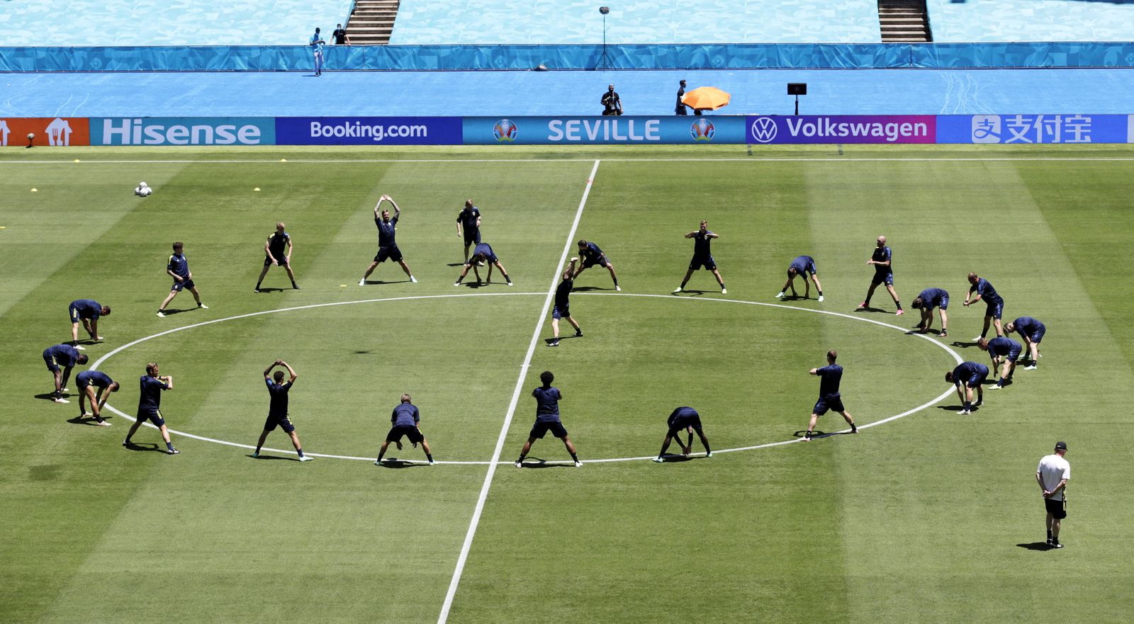 ¡Suecia entrena a las 14:30 en La Cartuja con 33 grados!