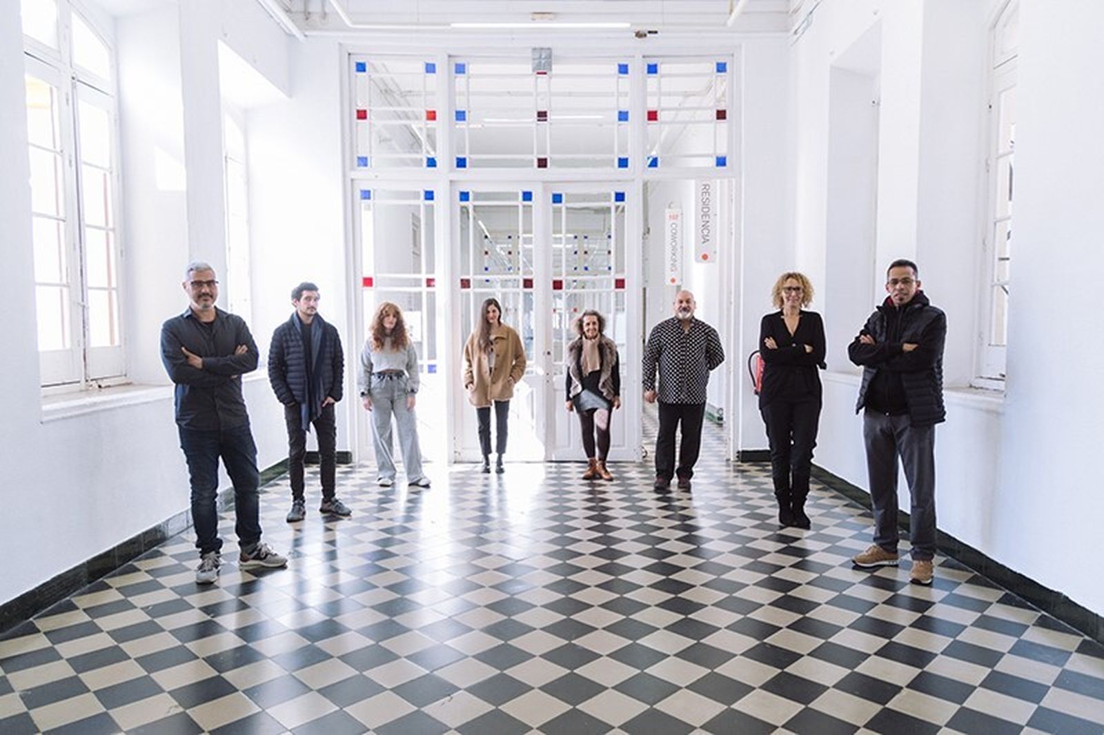 Los artistas participantes en el programa de intercambio este miércoles en La Térmica.