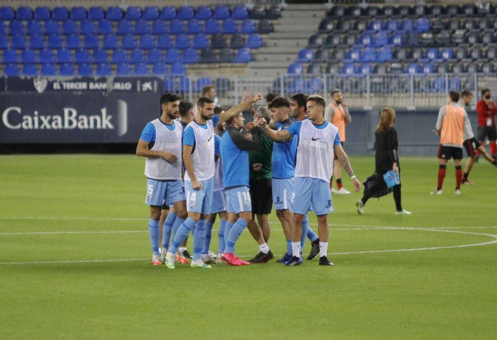 Las fotos del calentamiento previo del Málaga CF-Mirandés