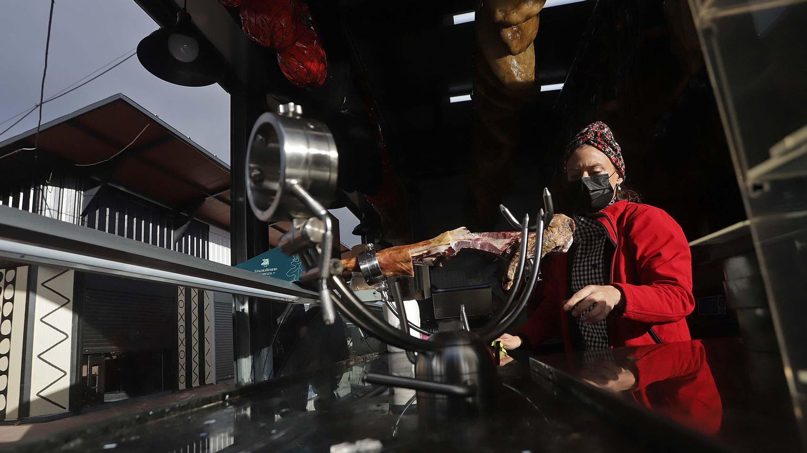 Fotos de la apertura del Mercado provisional en La Línea