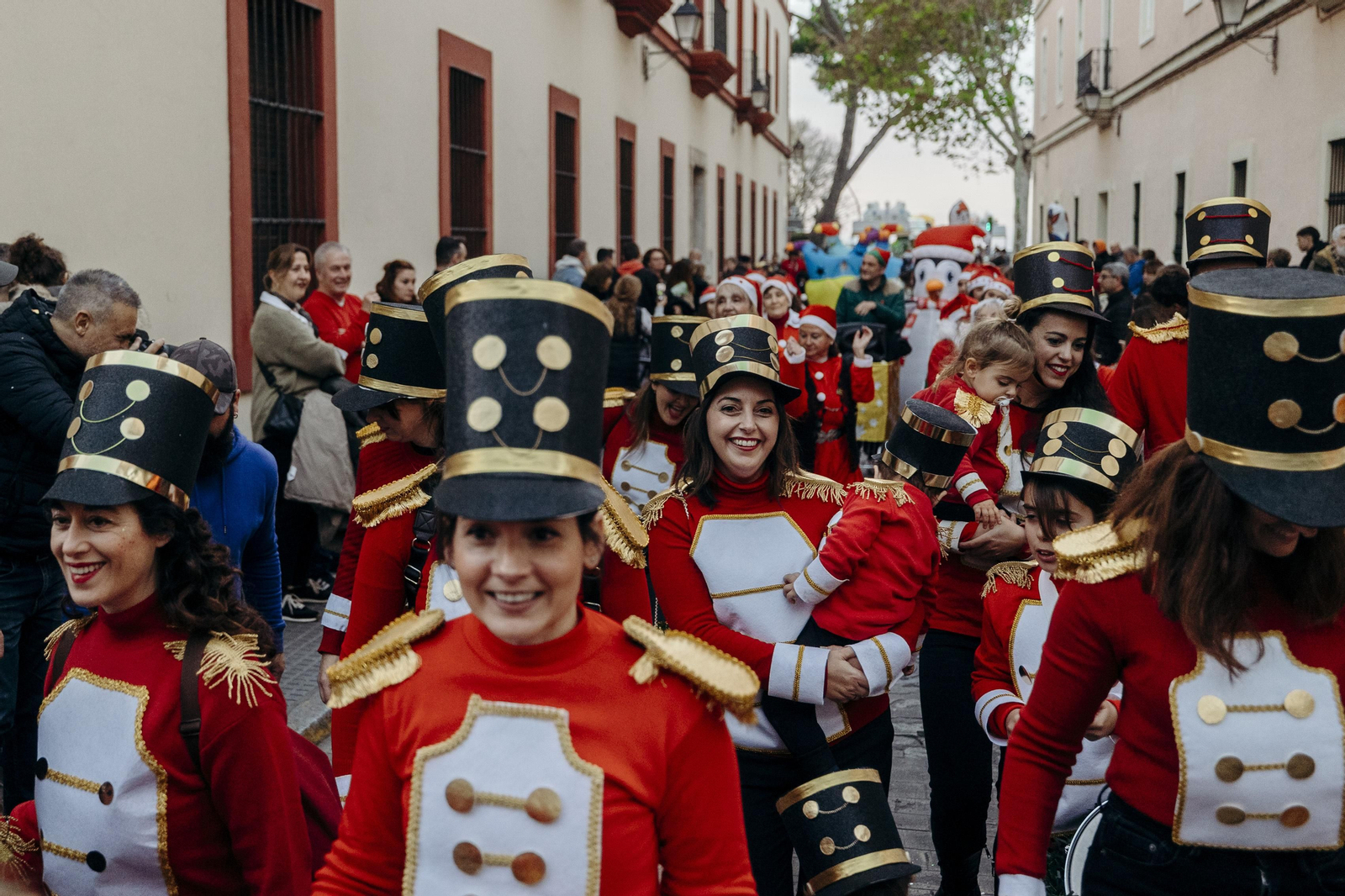 Imágenes de la cabalgata de Reyes del barrio del Mentidero