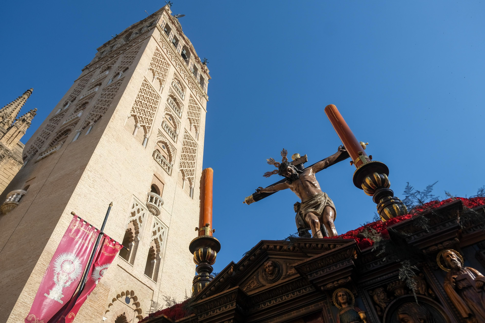 Salida procesional 450 años del Cristo de Burgos