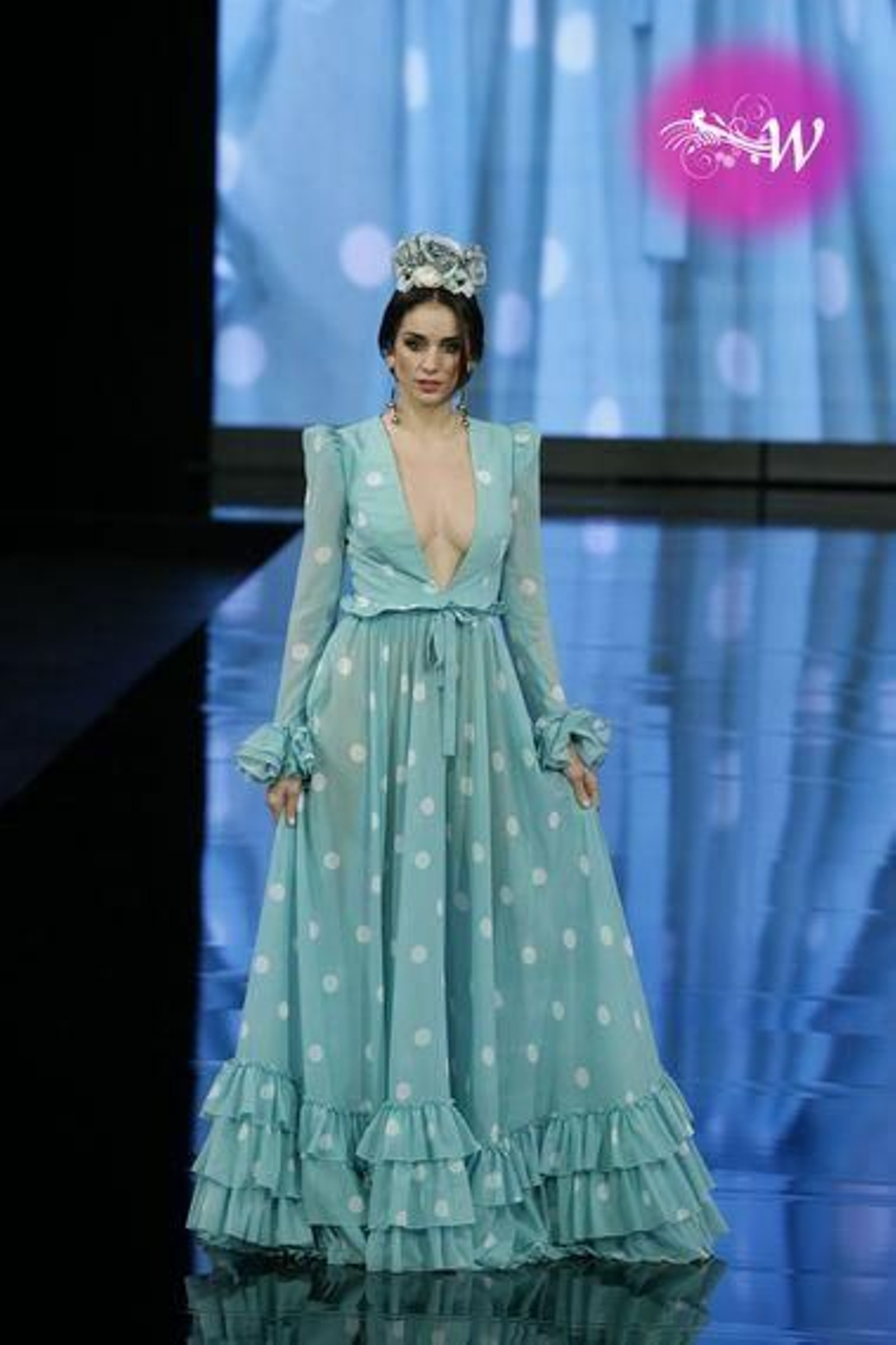 Carmen Raimundo presenta su colección de flamenca en SIMOF 2020, todas las fotos