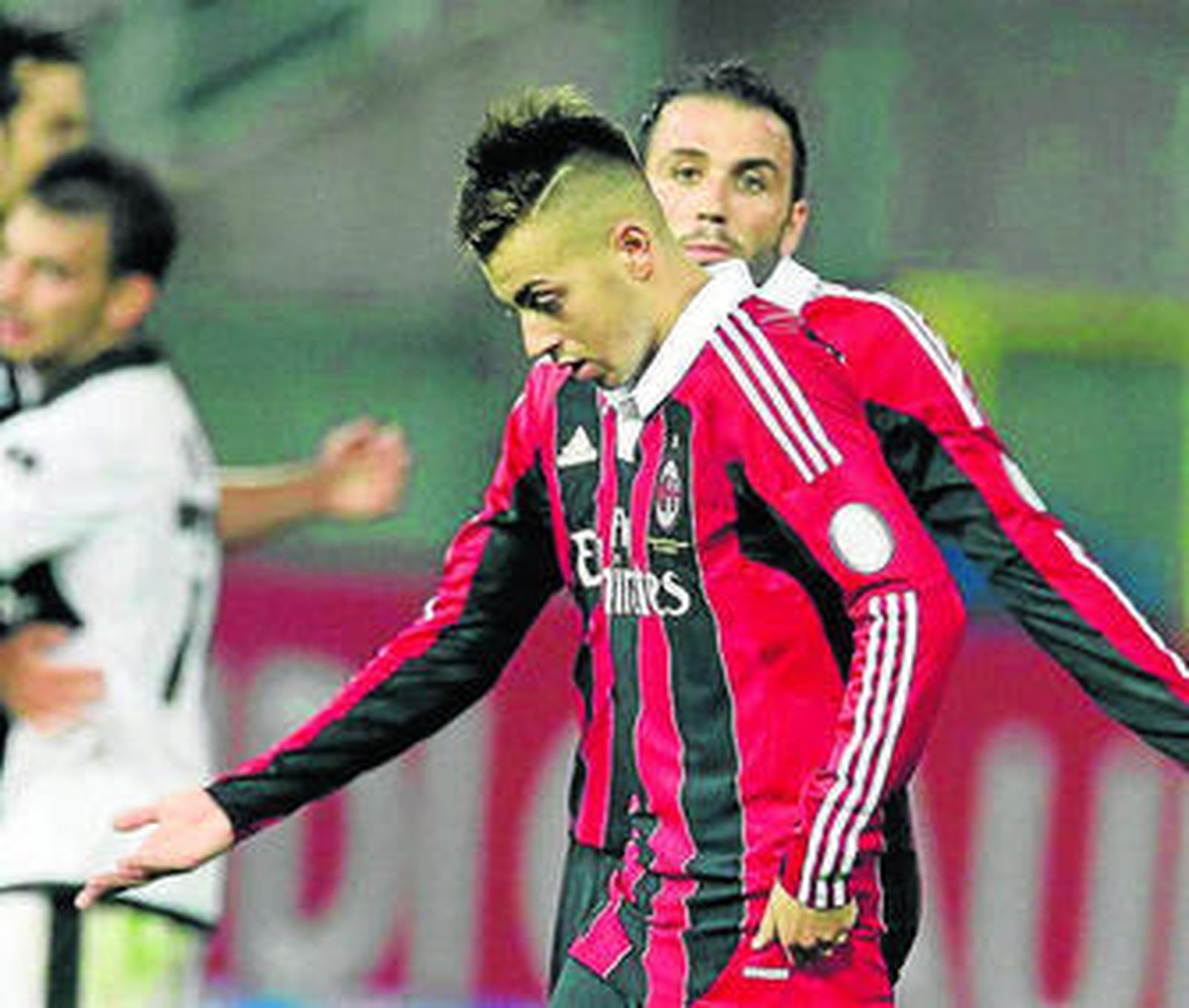 El Shaarawy se lamenta tras el empate del Parma.