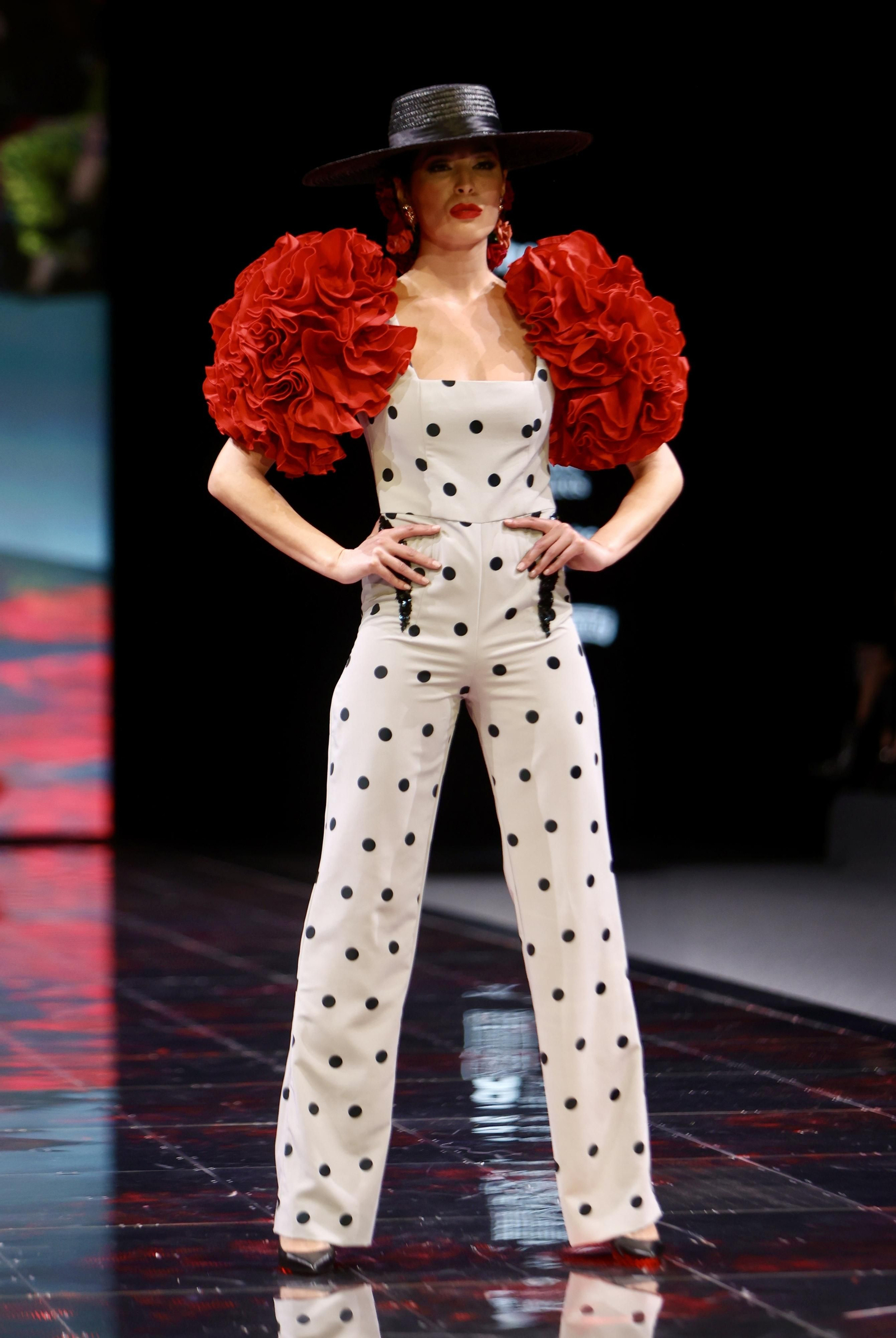 Desfile de Verónica De la Vega en SIMOF, todas las fotos