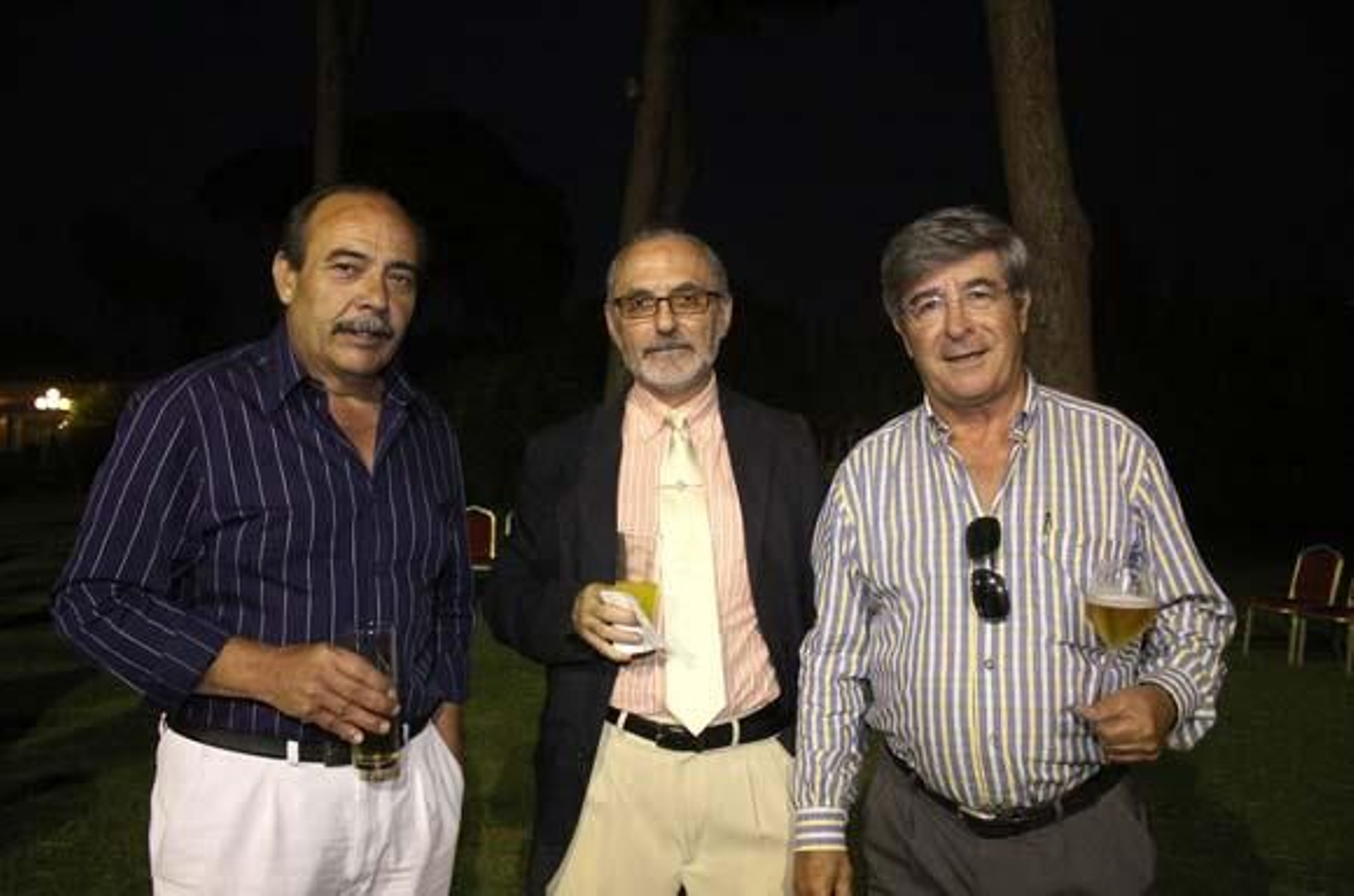 Jesús Mayoral, concejal de Hacienda de San Roque, Jose María Baena (Acerinox) y Manuel Alarcón.

Foto: Vanessa Perez