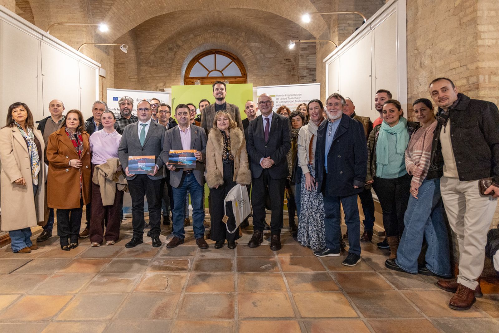 Presentación del catálogo que reúne la oferta ecoturista del Parque Natural de Cazorla, Segura y Las Villas