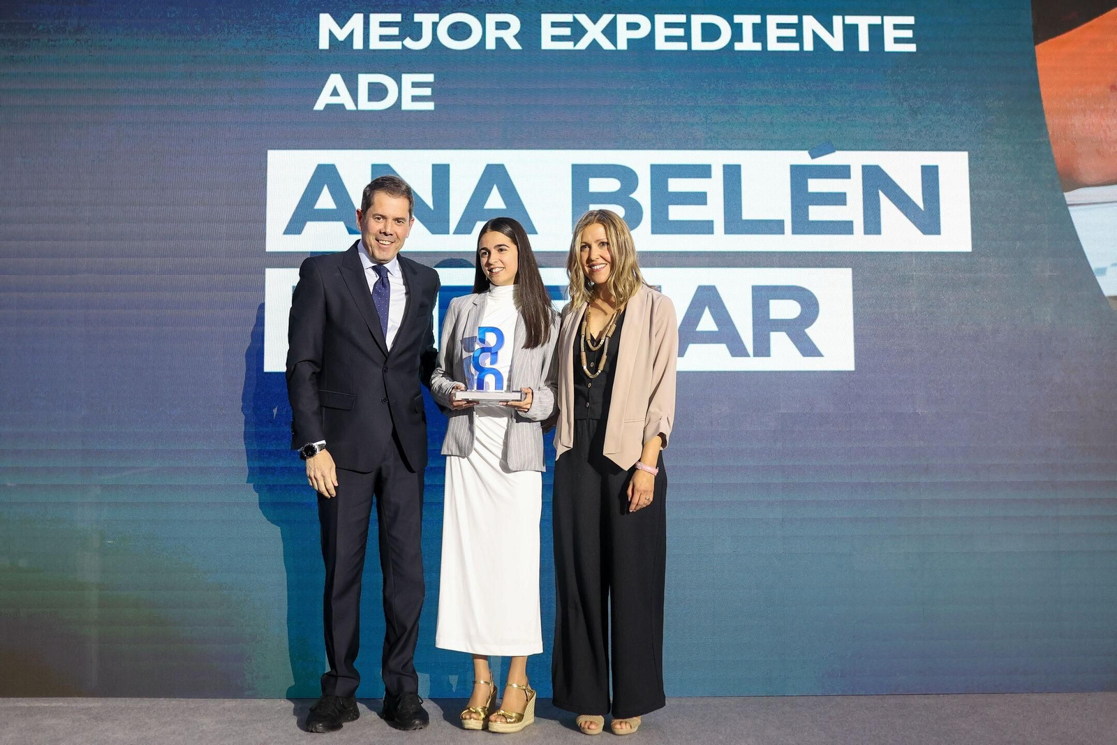 Así ha sido la entrega de los premios ADN Empresarial en Granada, con la presencia de Gerardo Cuerva