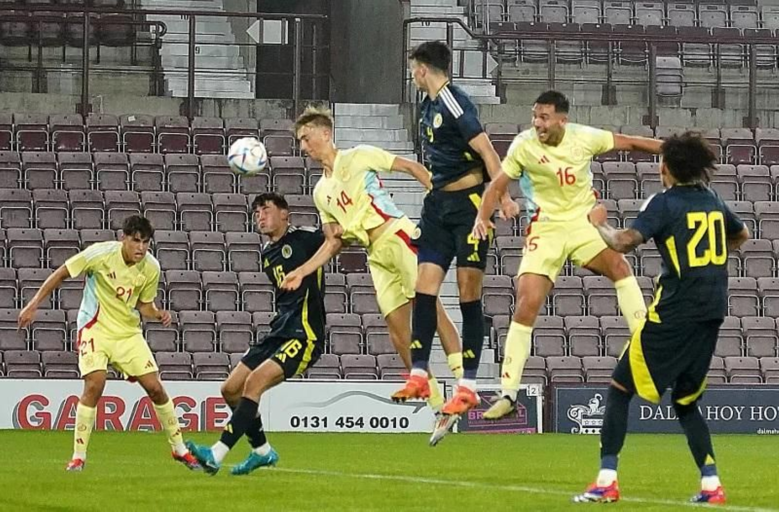 Dean Huijsen, goleador con España sub 21