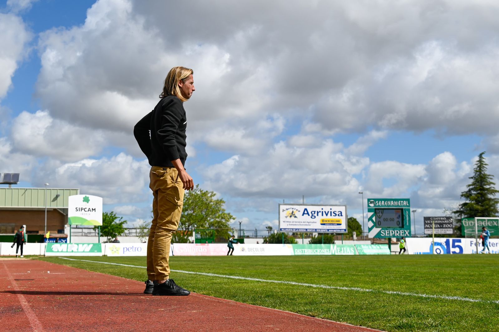 La derrota del Xerez CD en el Romero Cuerda ante el Villanovense en imágenes