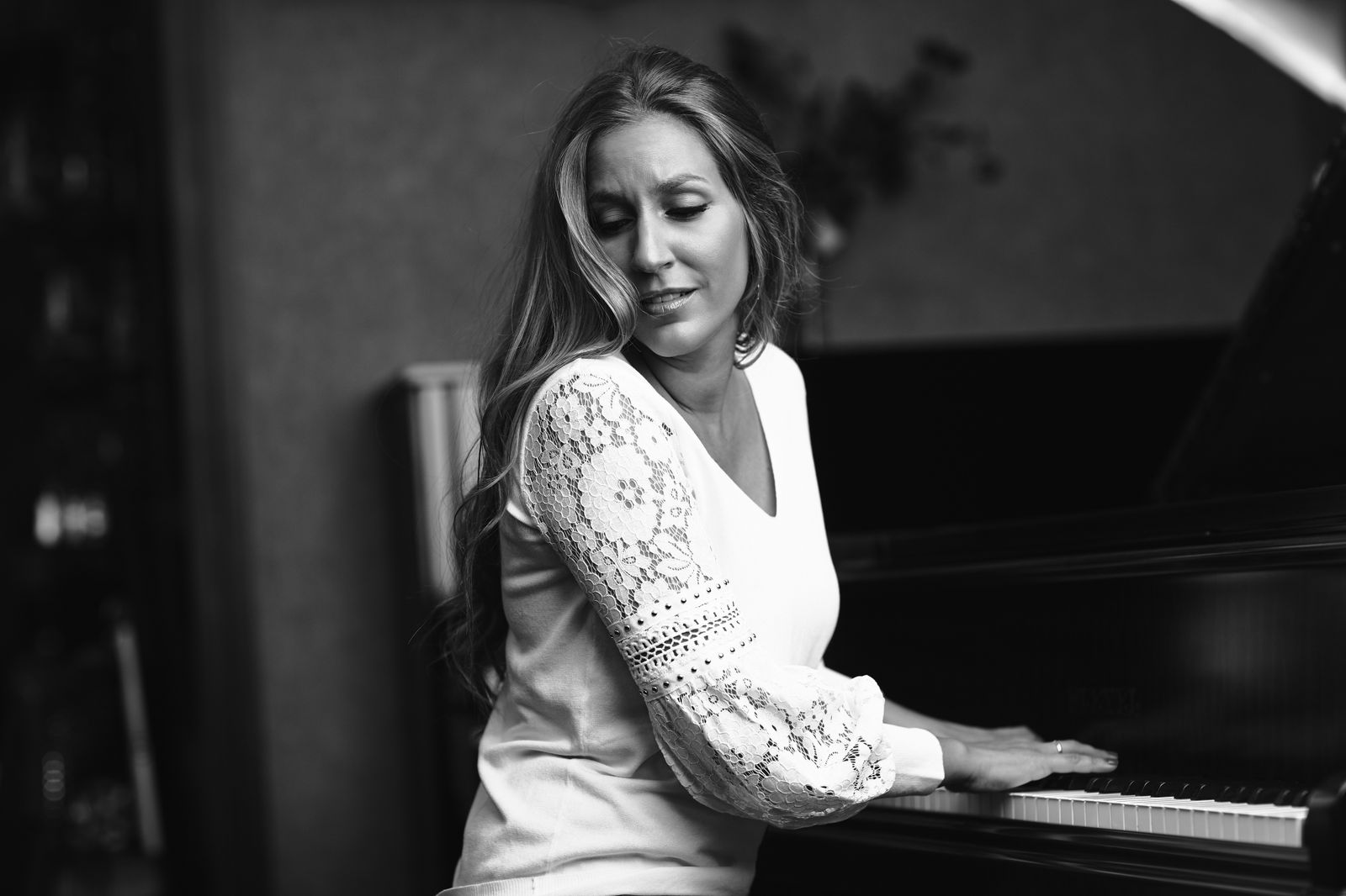 El estilo personal de María Toledo irrumpe en el segundo jueves del Festival de Música y Danza.