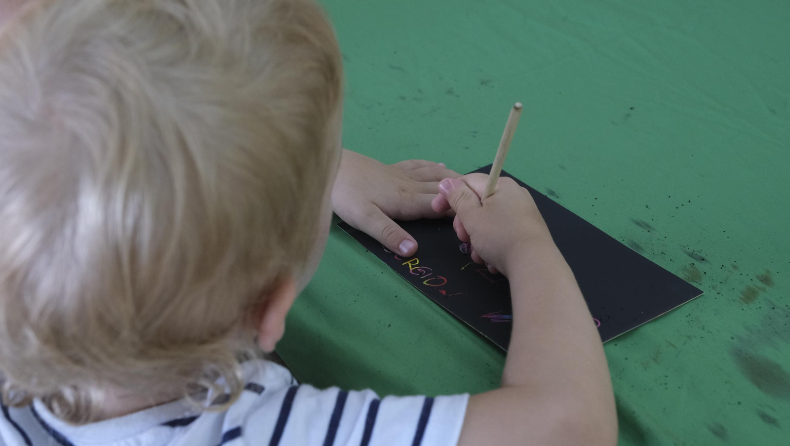 Juegos Tradicionales Infantiles en la Feria de Almería 2024, en imágenes