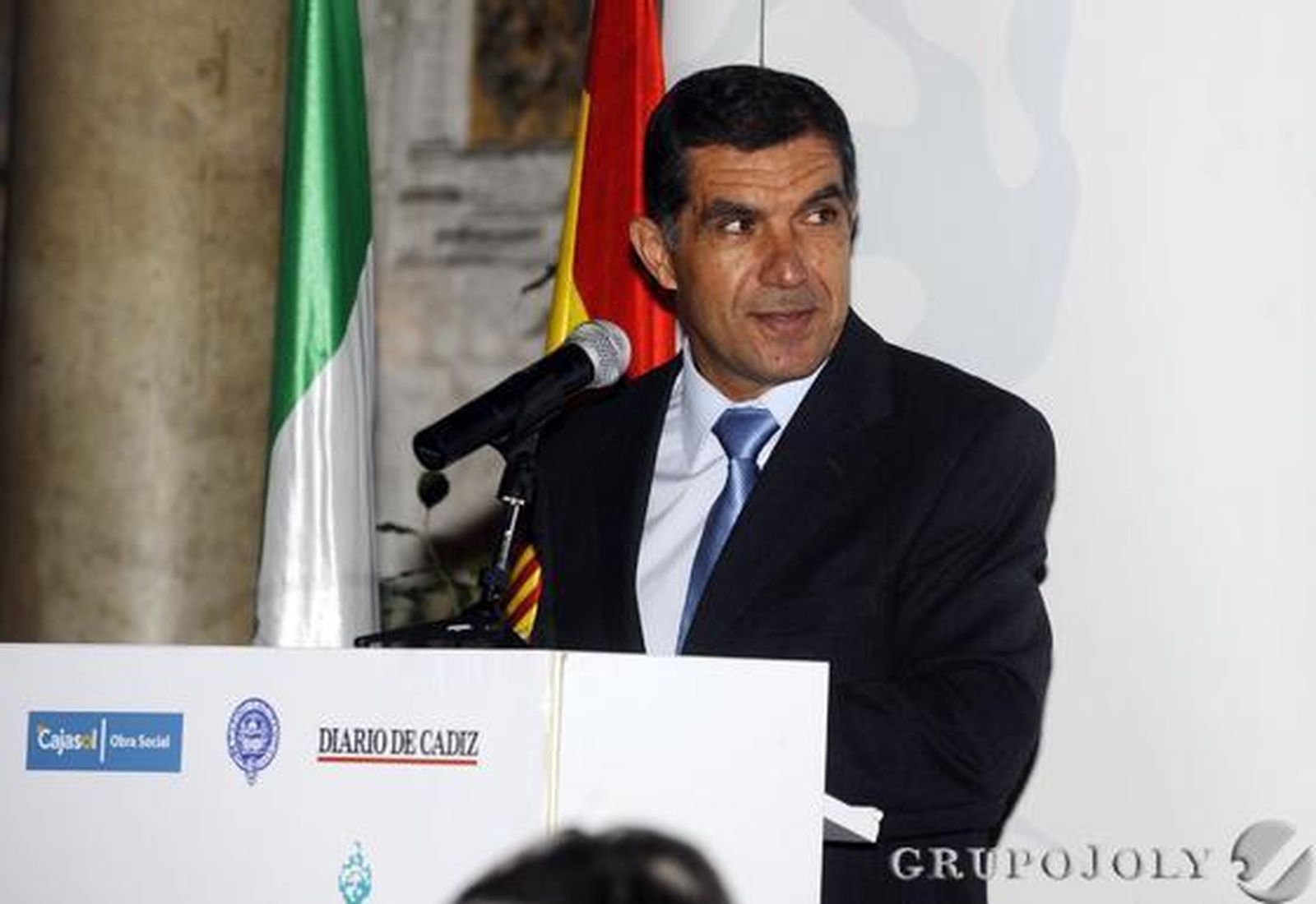 Lorenzo del Río, durante su intervención de ayer en el Foro de Cádiz, celebrado en el Casino Gaditano.  Foto: Joaquín Hernández Kiki