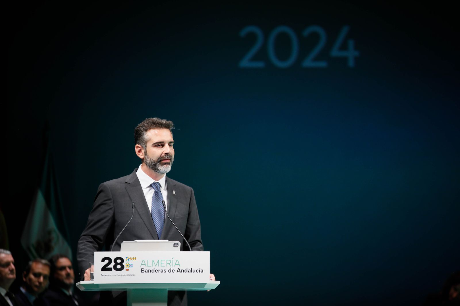 Imágenes de las entregas de las banderas de Andalucía