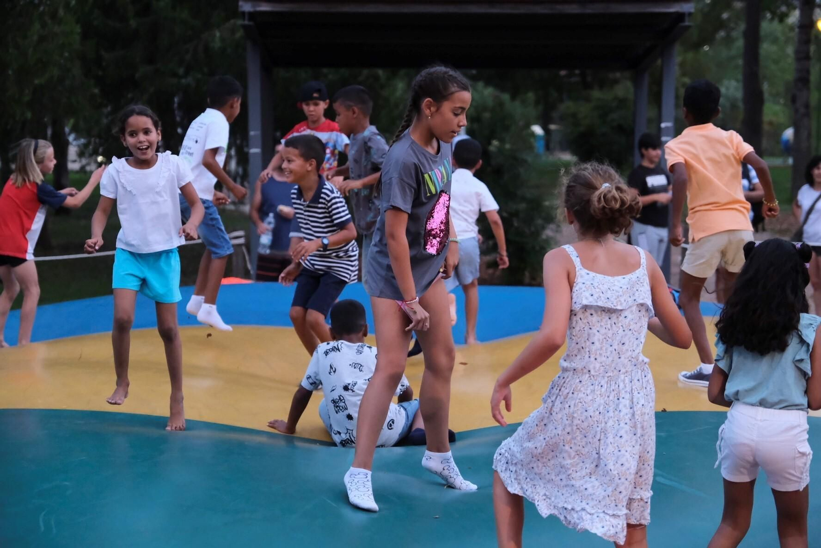 Las fotos de la recepción a los niños saharauis que llegan a Córdoba este verano Las fotos de la recepción a los niños saharauis que llegan a Córdoba este verano