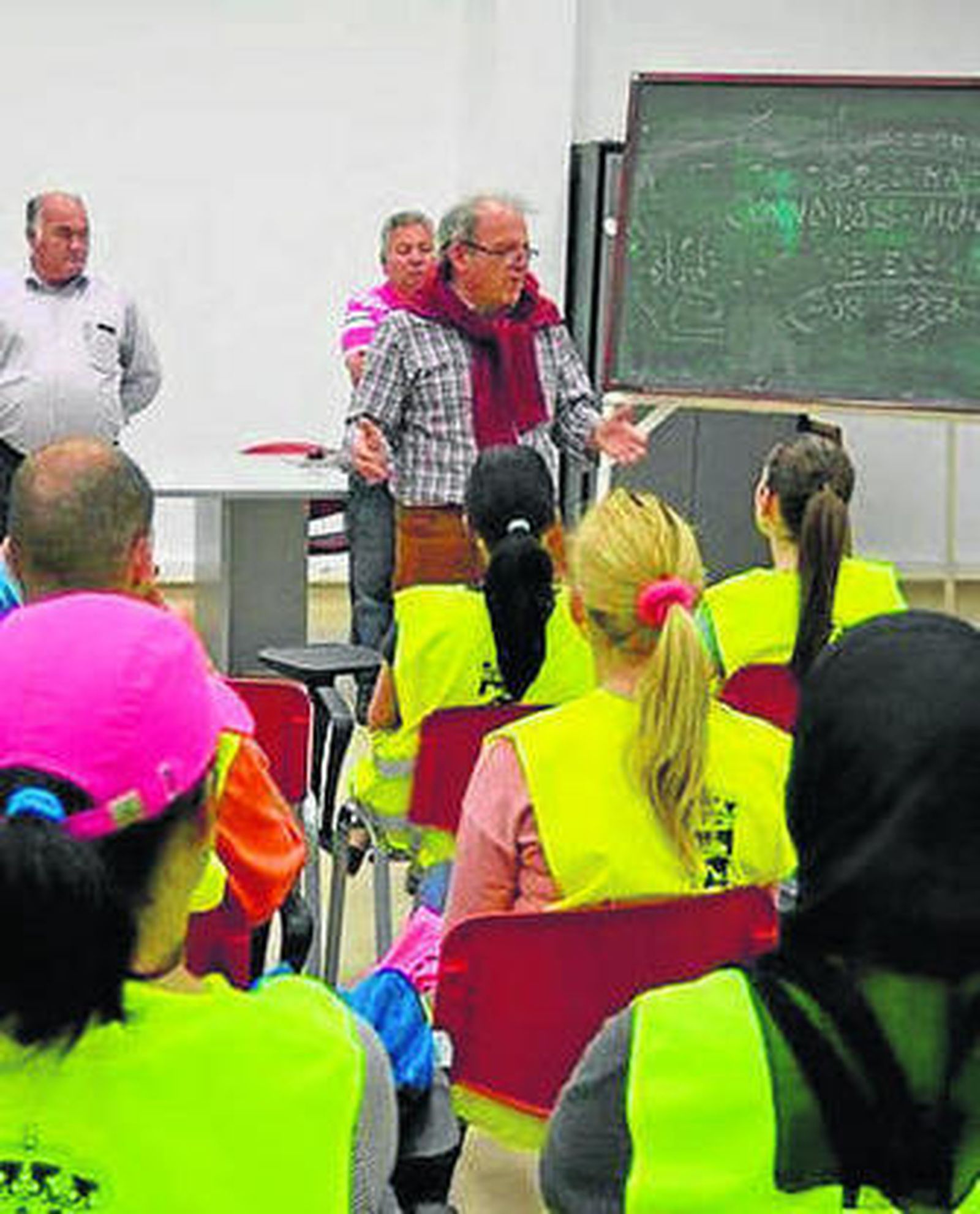 La cita fue en la Casa de la Juventud.