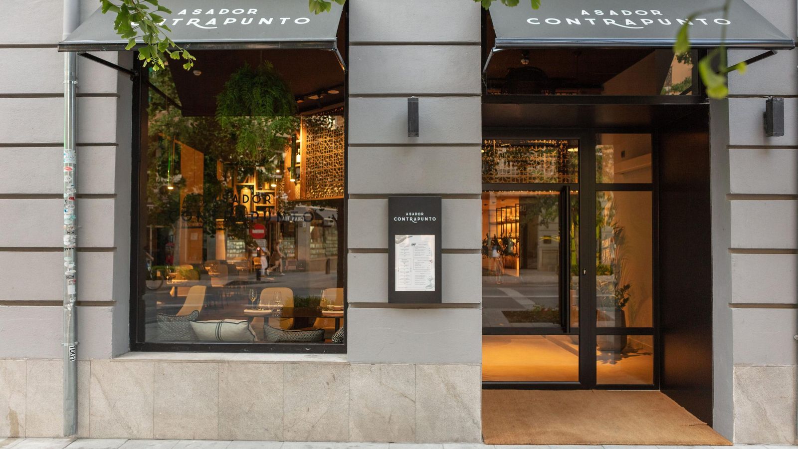 Exterior del asador.